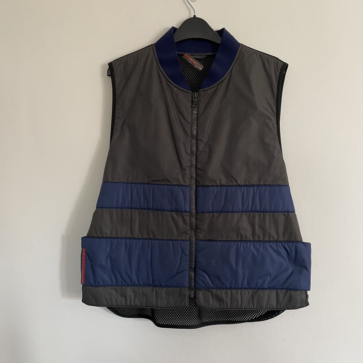 Prada Prada SS2000 Runway Vest Size US L / EU 52-54 / 3 - 1 Thumbnail