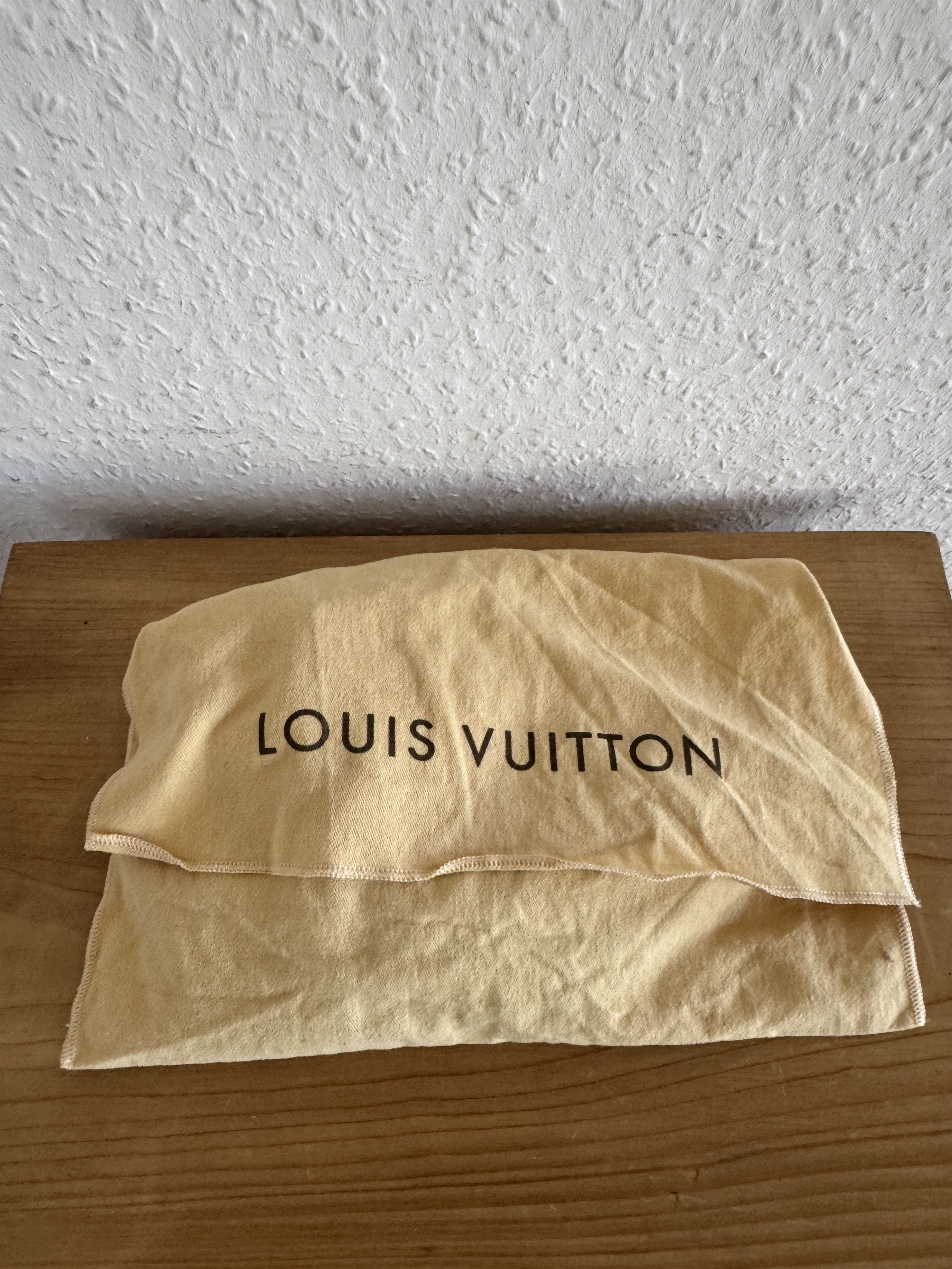 Louis Vuitton Louis Vuitton LV Upside Down Tuque Hat Size ONE SIZE - 3 Thumbnail