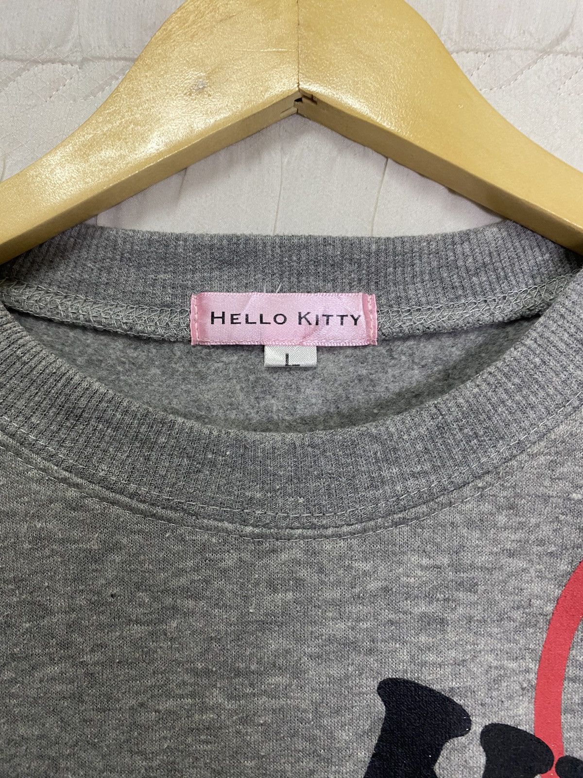 Japanese Brand (K) SANRIO HELLO KITTY SPELL OUT SWEATSHIRT Size L / US 10 / IT 46 - 8 Thumbnail