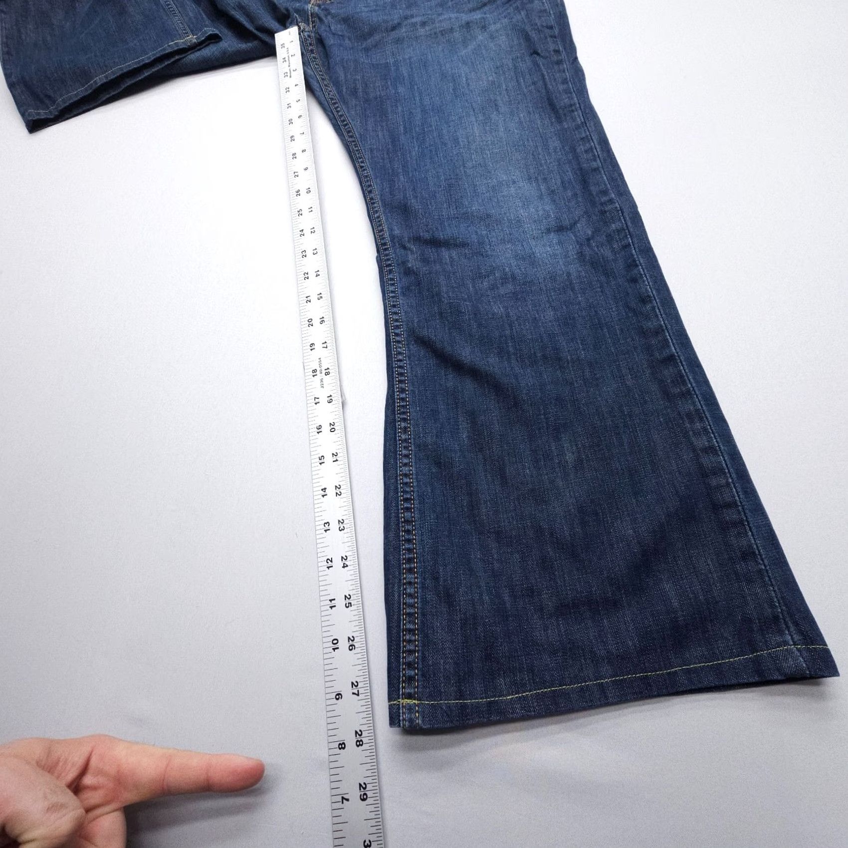 Levi's Levi's 527 Jeans Mens 40 x 28 Inseam Bootcut Denim Dark Wash Blue Regular Pocket 5-Pocket Design Vintage No Capable? Size US 40 / EU 56 - 4 Thumbnail