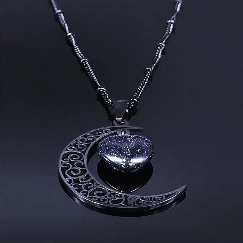 Jewelry Moon Heart Pendant Charms Necklace Emblem Talisman Size ONE SIZE - 2 Thumbnail