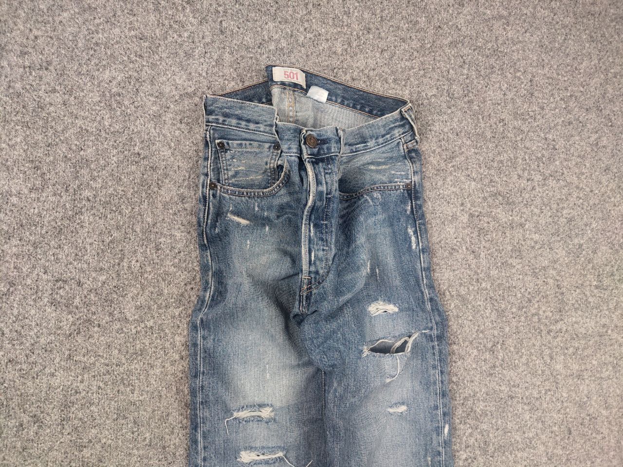Levi's Vintage Levis 501 Straight Button Faded Denim Jeans Retro Size US 33 - 4 Thumbnail