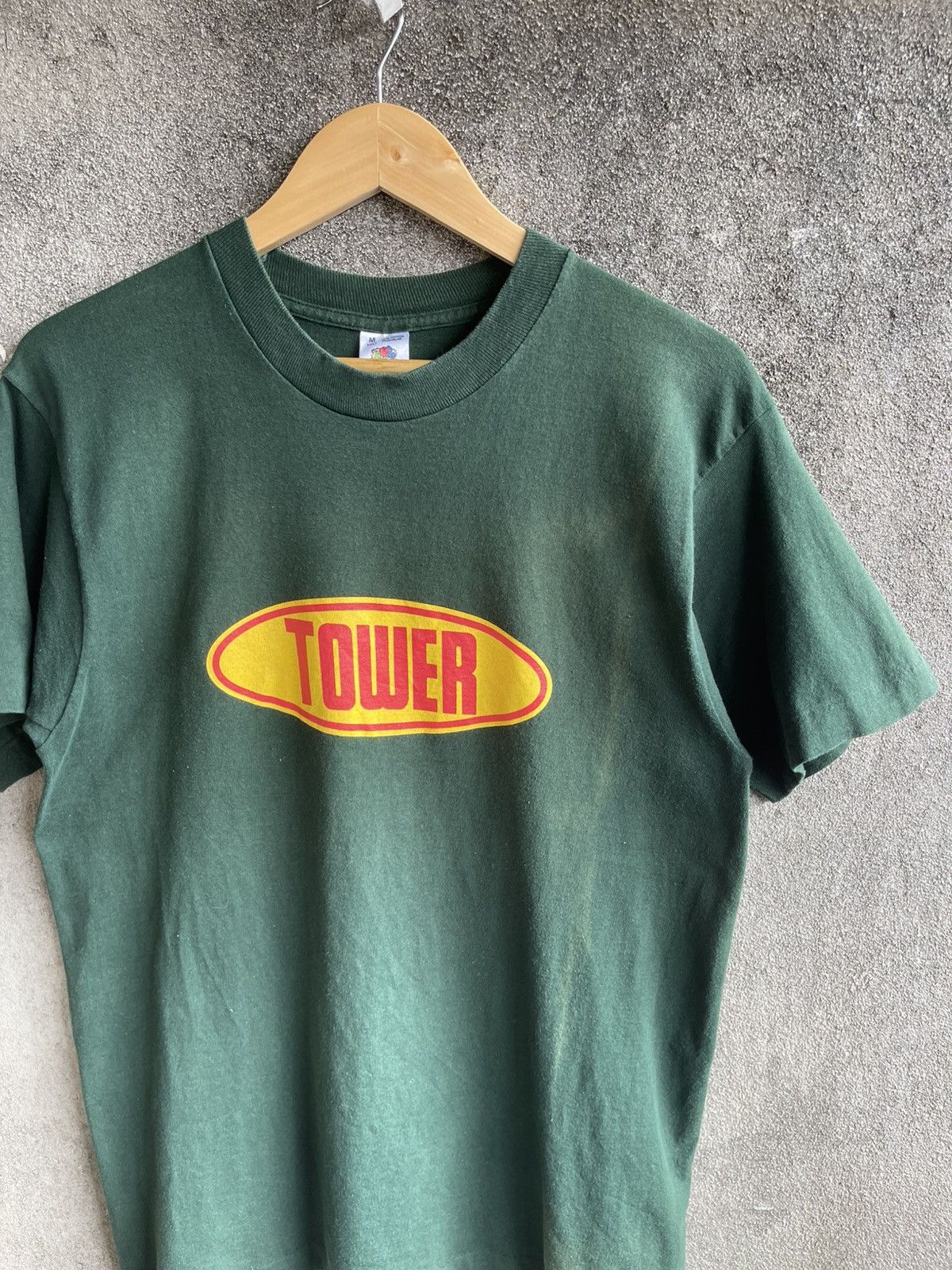 Band Tees Vintage 90’s ROCK BAND💢TOWER RECORDS💢Sun Faded Green Tshirt Size US M / EU 48-50 / 2 - 2 Thumbnail
