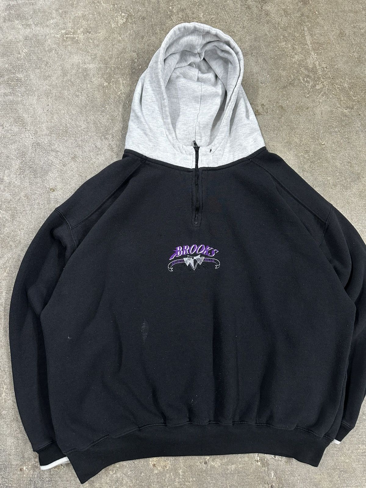 Brooks Vintage 90s Brooks Sports Embroidered Hoodie Size US S / EU 44-46 / 1 - 3 Thumbnail