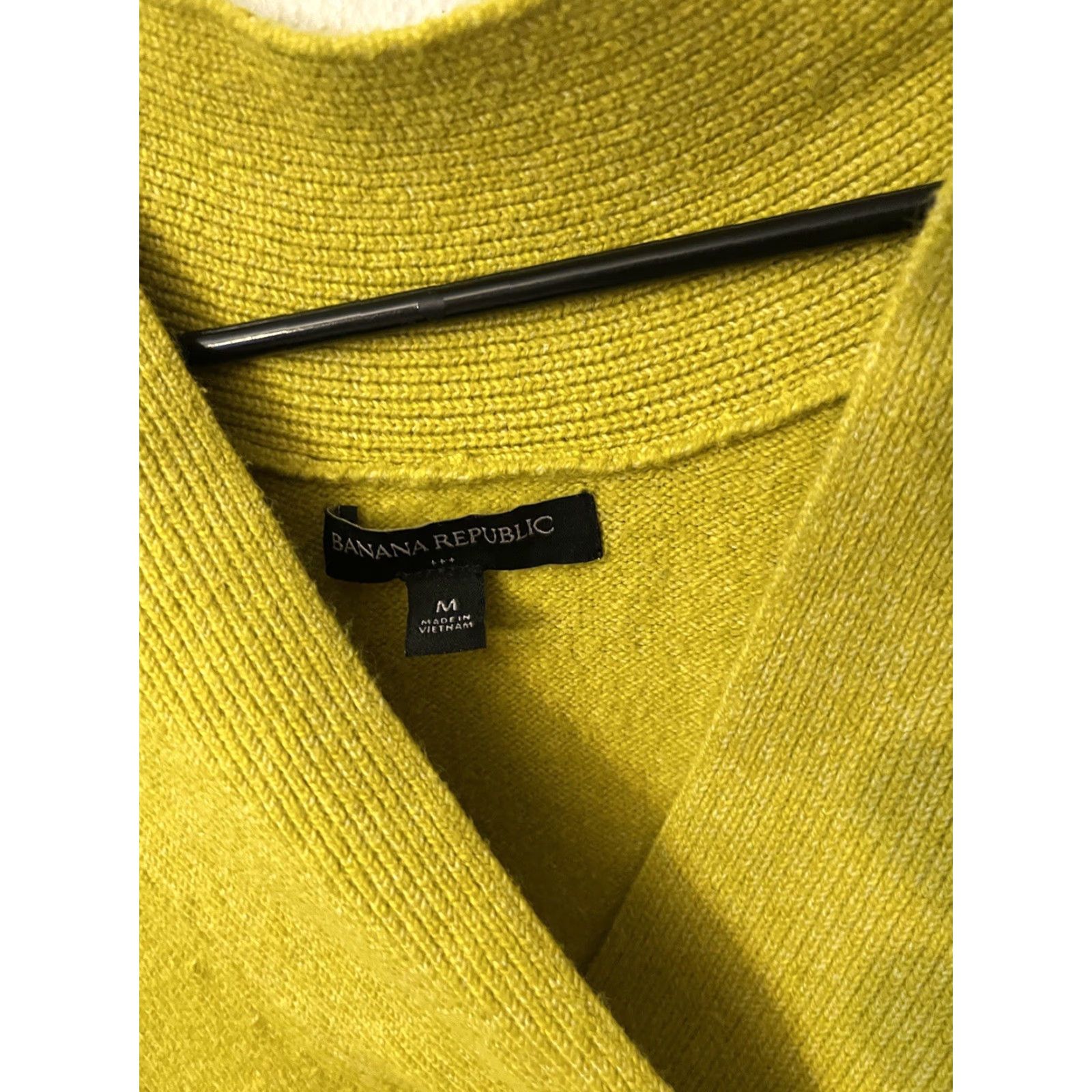 Banana Republic Banana Republic Sweater Teens M Bright Yellow Cotton Blend V-Neck Pullover Long Sleeve Size US M / EU 48-50 / 2 - 2 Thumbnail