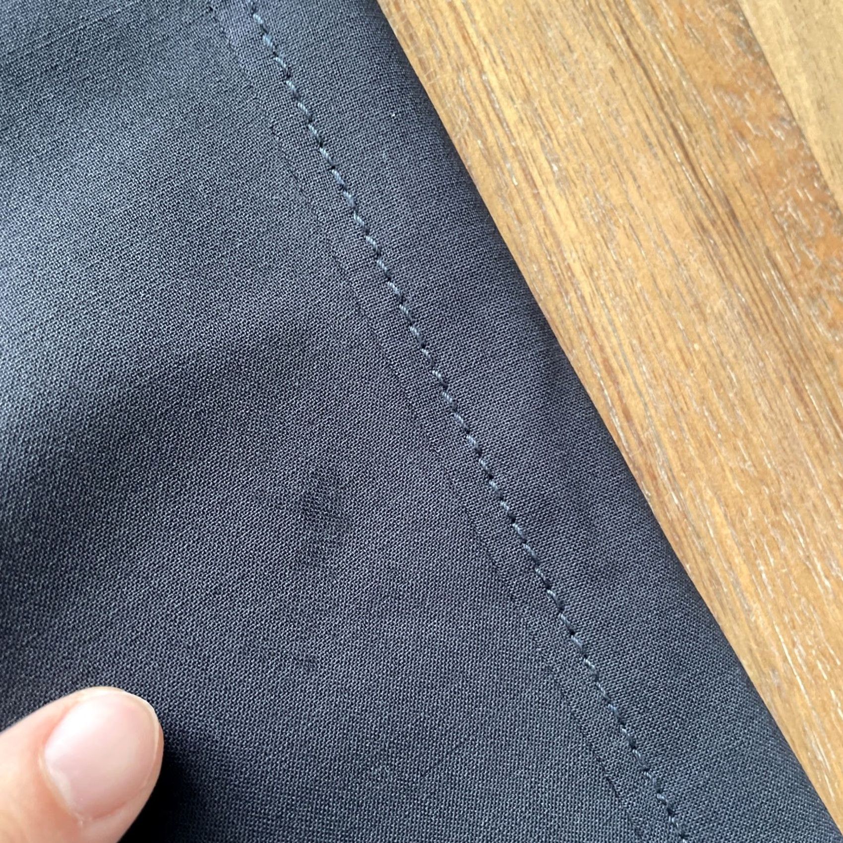 Bogner VINTAGE Bogner Dress Pants Womens Regular Size 34x29 Navy Blue Lightweight Wool Mid Rise Dress Pants Womens Mens? Size 32" / US 10 / IT 46 - 7 Thumbnail