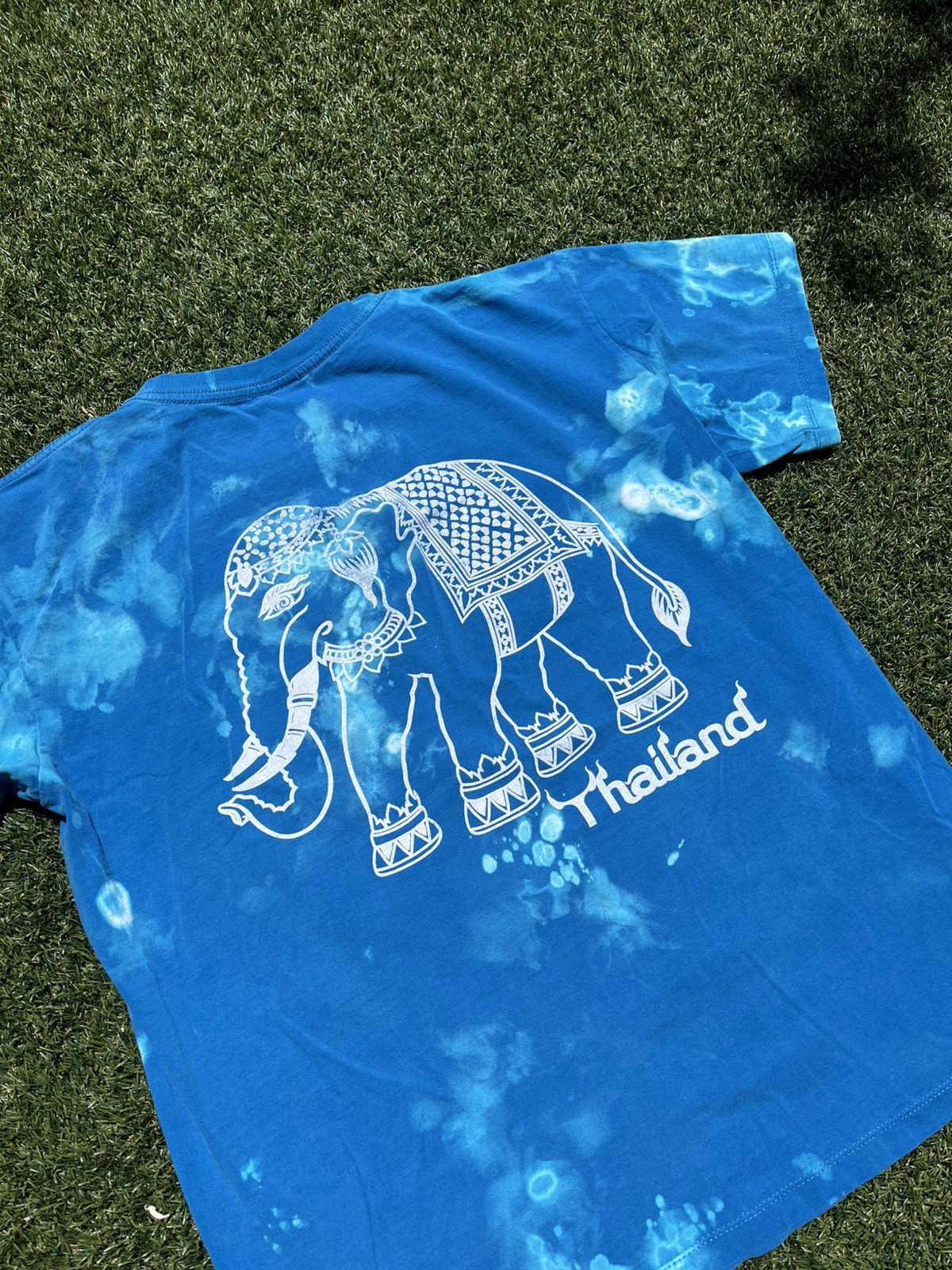 Vintage VTG 90’s Dyed Elephant Thailand Art Tee Size US XL / EU 56 / 4 - 5 Thumbnail