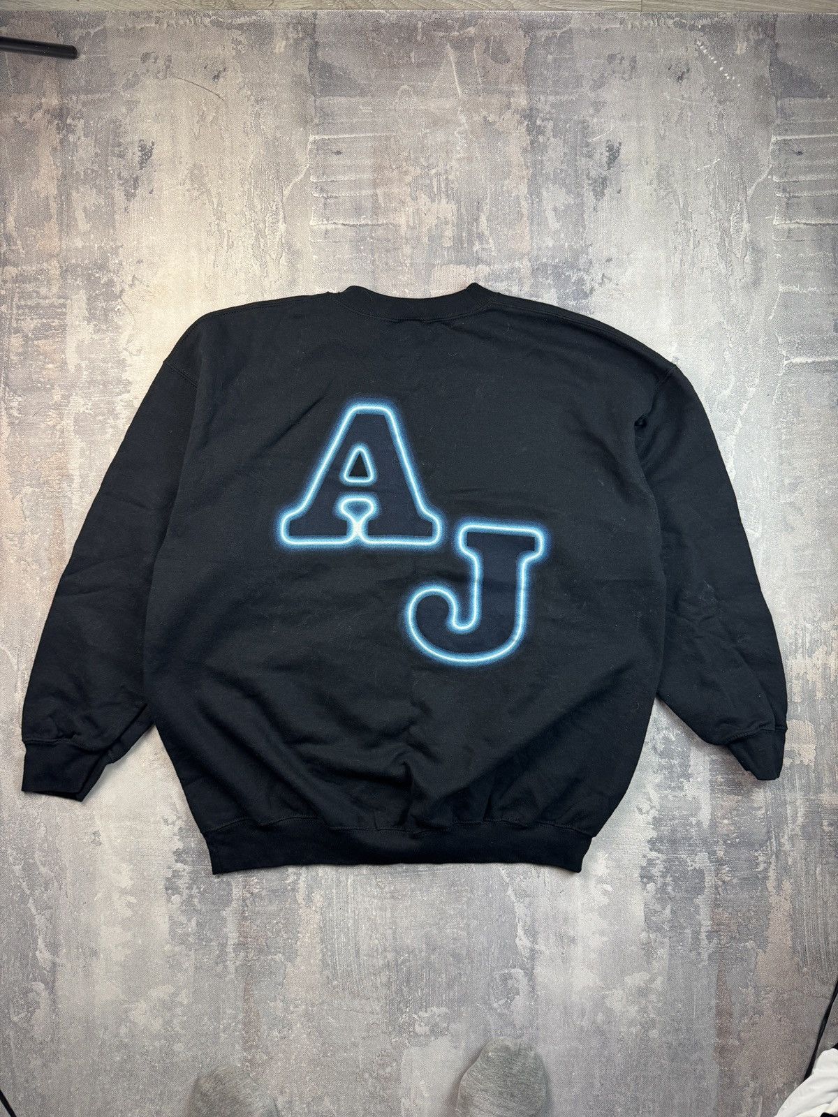 Gildan Vintage Alan Jackson Neon AJ Graphic Sweatshirt 90s/00s Size US XL / EU 56 / 4 - 5 Thumbnail