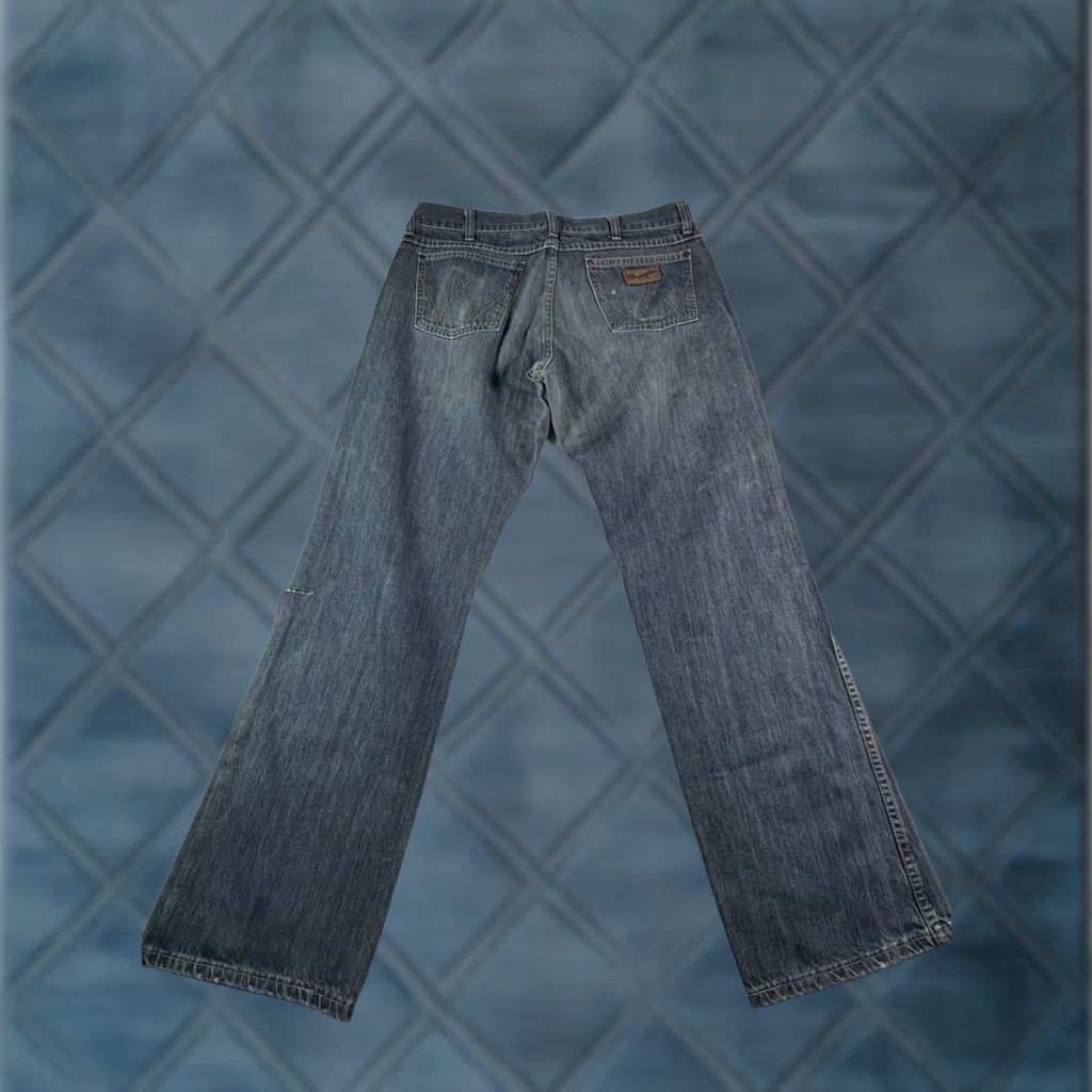 Wrangler Wrangler WRT20WB Jeans Men's 34x34 Blue Retro Western Cowboy Straight Slim Denim Size US 34 / EU 50 - 1 Thumbnail