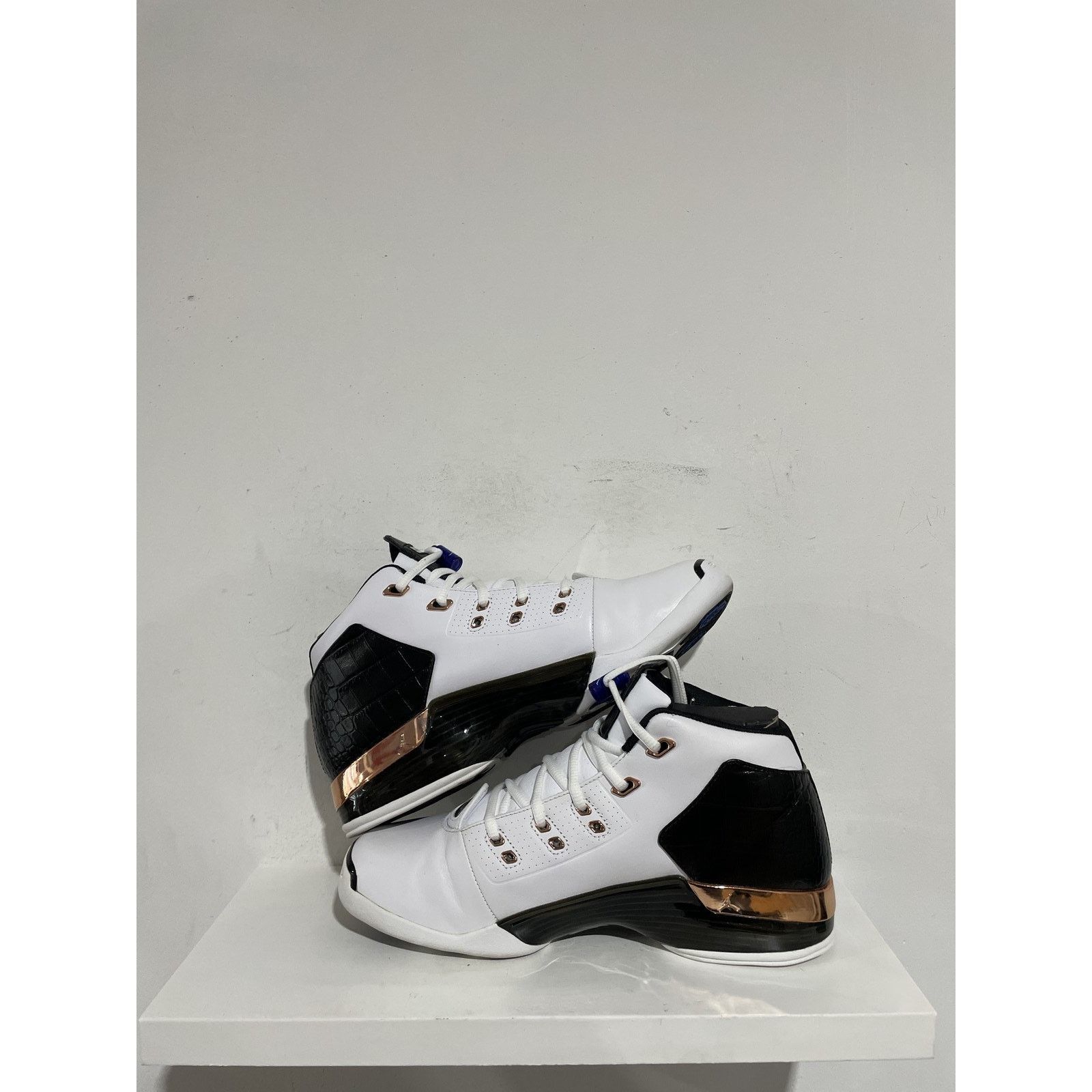 Jordan Brand JORDAN 17 COPPER SIZE 9 PREOWNED Size US 9 / EU 42 - 5 Thumbnail