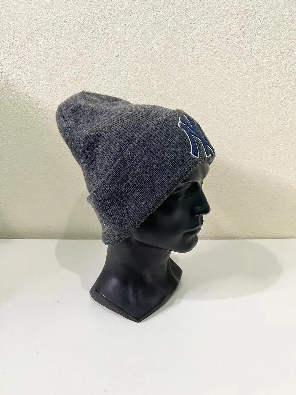 New York Yankees New York Yankees Beanie Hat Size ONE SIZE - 3 Thumbnail