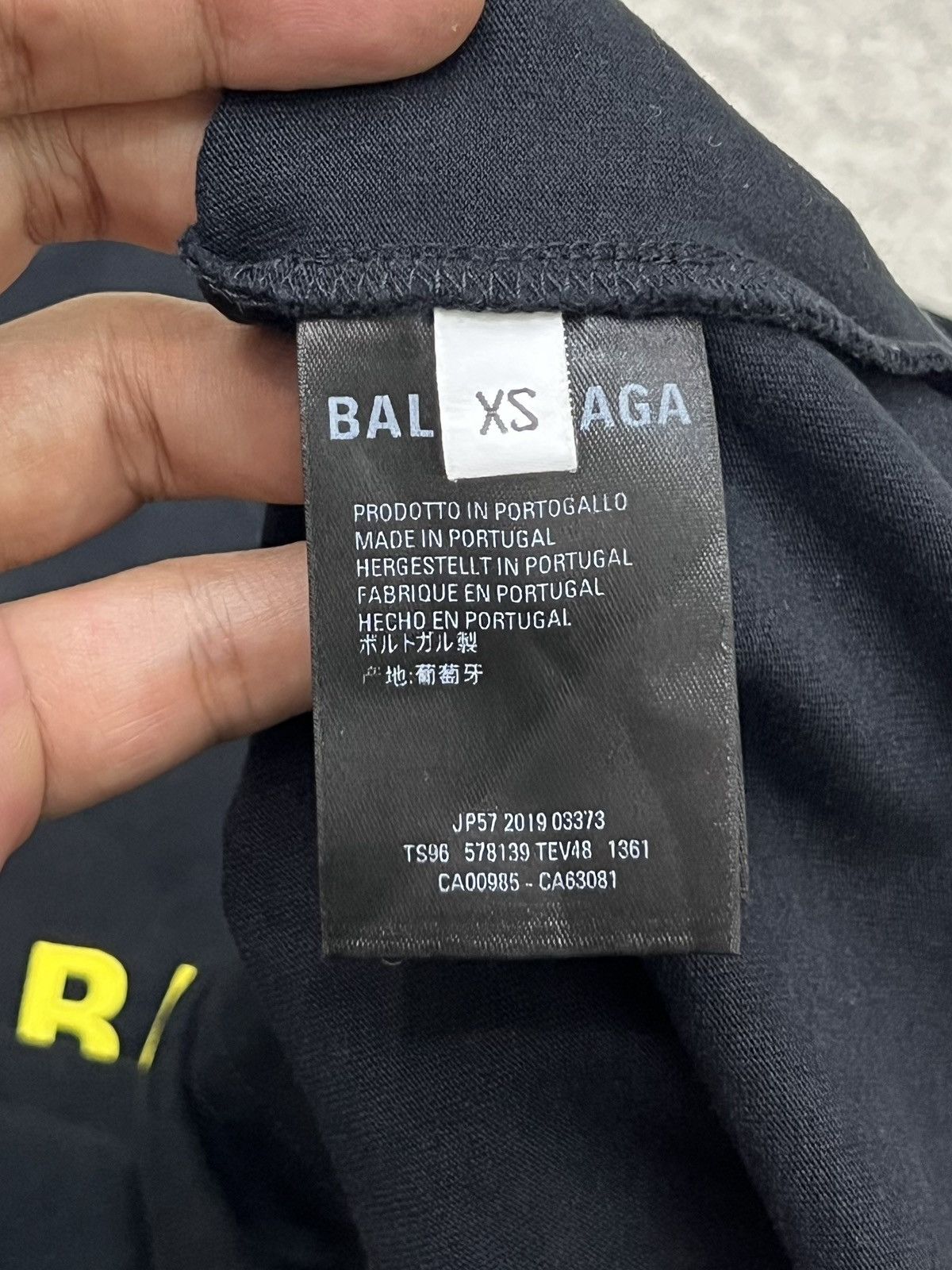 Balenciaga 💥Oversized Balenciaga BB Interlock Yellow Logo T-shirt Size US XS / EU 42 / 0 - 4 Thumbnail
