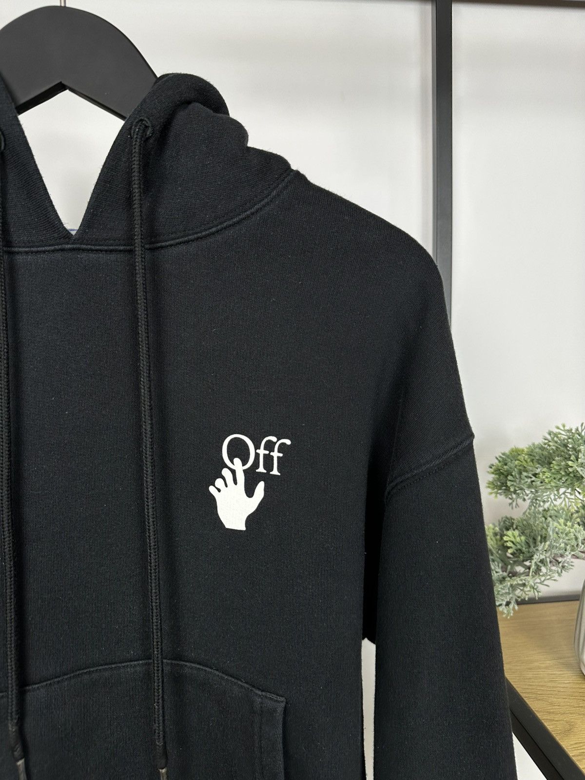 Off-White Off-White Red Tongue Out Over Hoodie Sweatshirt In Black XS Size US XS / EU 42 / 0 - 6 Thumbnail