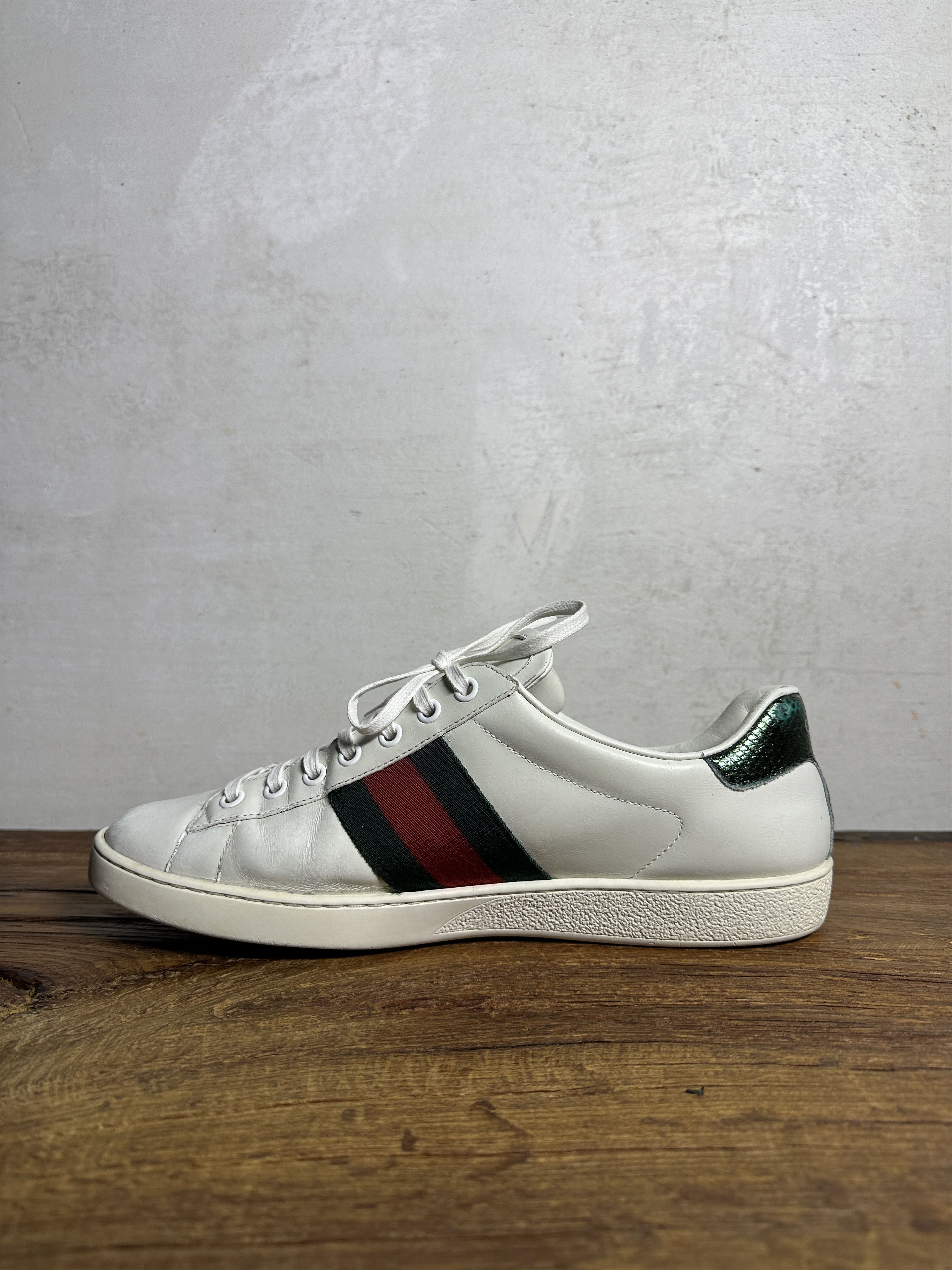 Gucci Gucci Ace Embroidered Bees Leather Sneaker White Navy Size US 10 / EU 43 - 3 Thumbnail