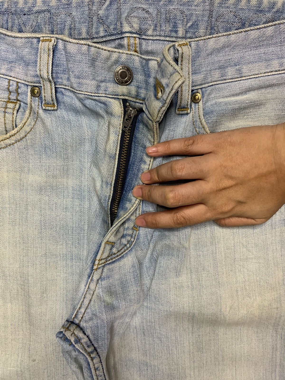 Calvin Klein SALES🔥Vintage Calvin Klein Light Wash Distress Loose Jeans Size US 31 - 3 Thumbnail