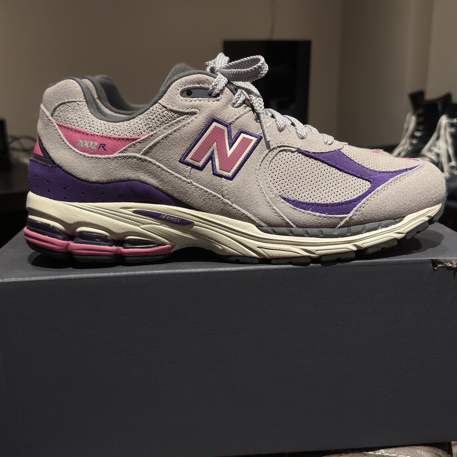 New Balance Size 10 - New Balance 2002R Rain Cloud Size US 10 / EU 43 - 5 Thumbnail