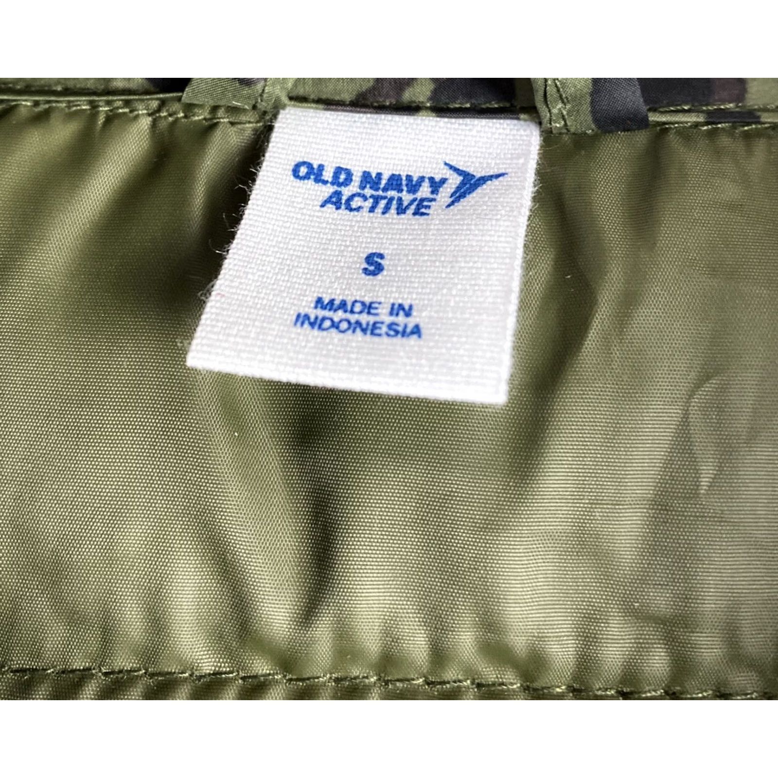 Old Navy VINTAGE Old Navy Puffer Jacket Women’s S Green Camouflage Tiger Lightweight 32-24 Size S / US 4 / IT 40 - 4 Thumbnail