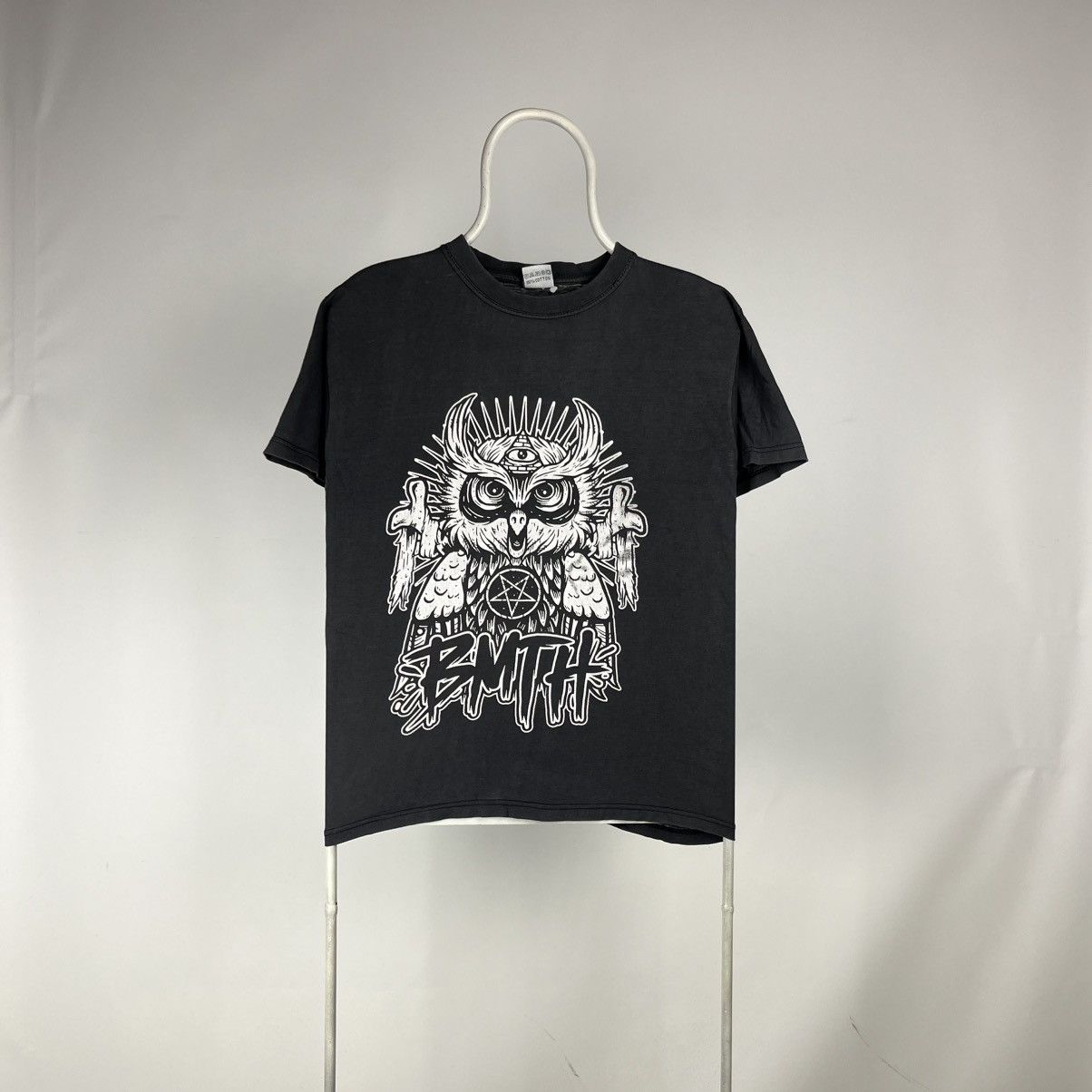 Band Tees Bring Me The Horizon Patch Owl Pentagram T-shirt Size US M / EU 48-50 / 2 - 1 Thumbnail