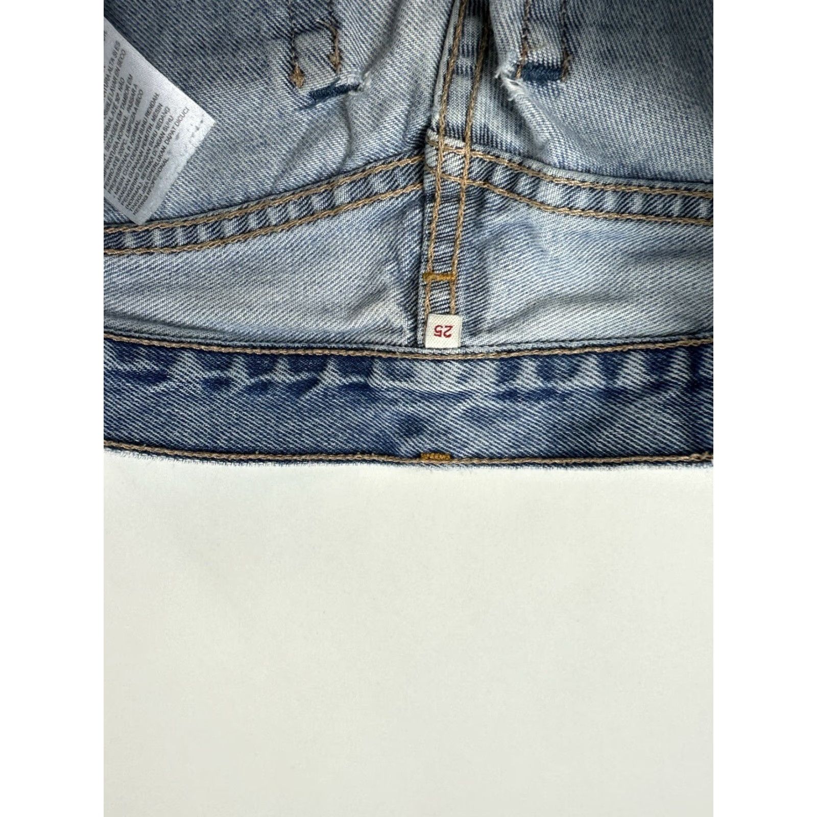 Levi's Levi’s Women’s 25 High Rise Ankle Distressed Jeans User: Levi’s Women’s 25 High Rise Ankle Distressed Jeans Size 42" / US 20 - 4 Thumbnail