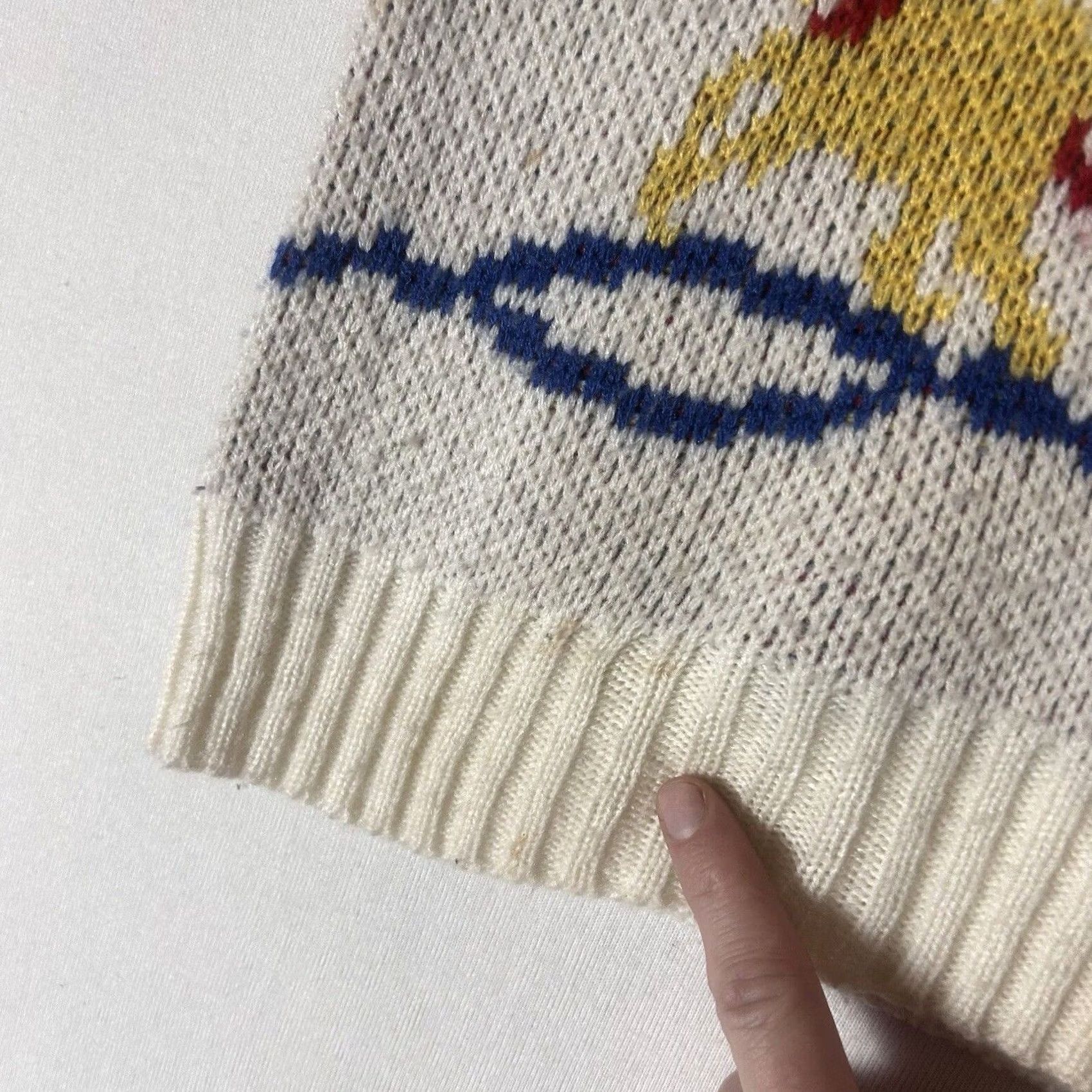 Vintage VINTAGE Ugly Christmas Sweater Vest Womens Small Wool Blend Holiday Casual STAINED Size S / US 4 / IT 40 - 2 Thumbnail