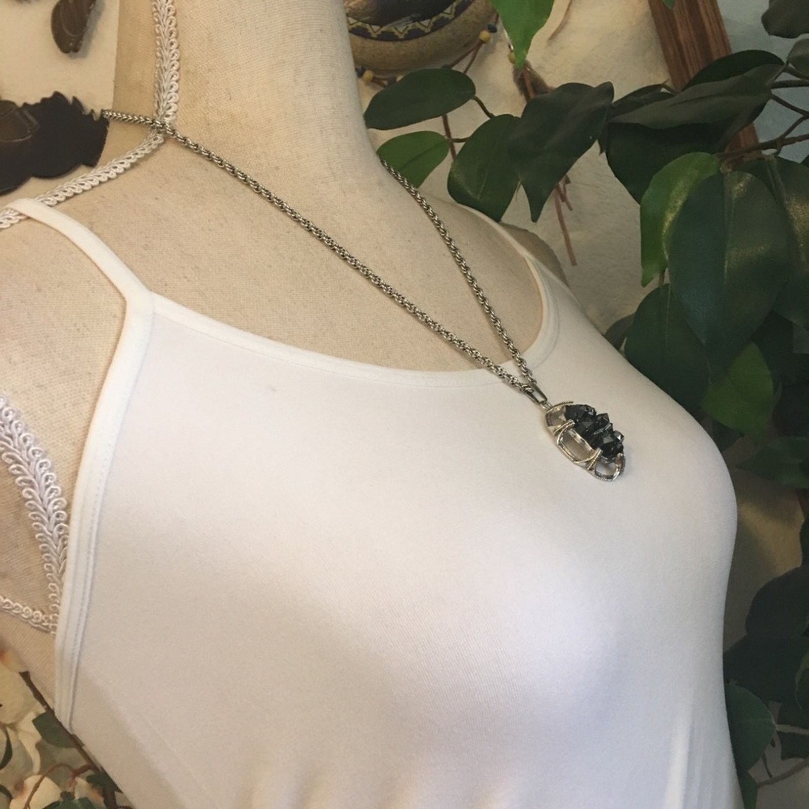 Vintage Vintage Whiting & Davis crystal pendant with chain Size ONE SIZE - 3 Thumbnail