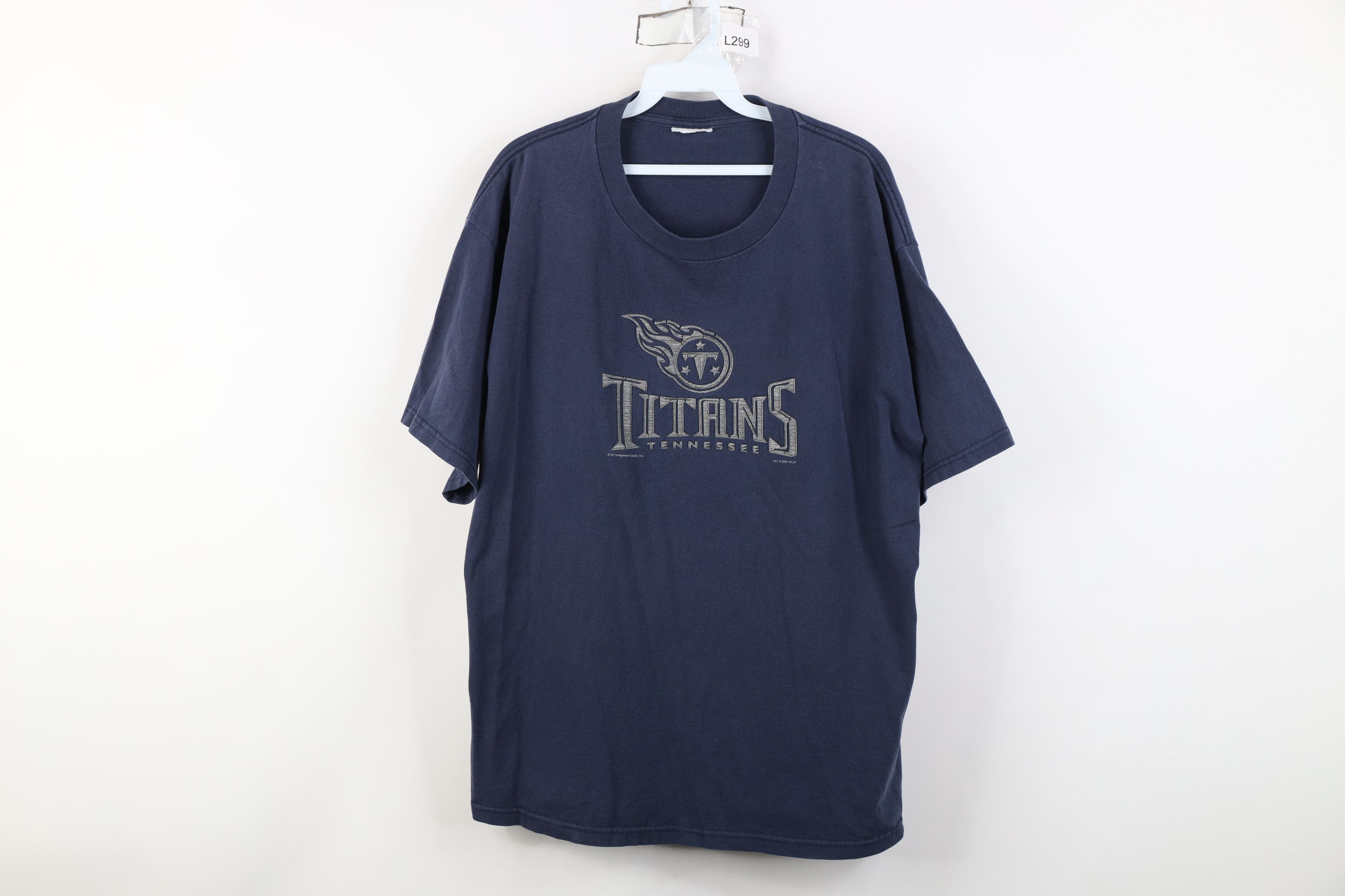 Vintage Vintage Y2K 2001 Spell Out Tennessee Titans Football T-Shirt Size US L / EU 52-54 / 3 - 1 Thumbnail