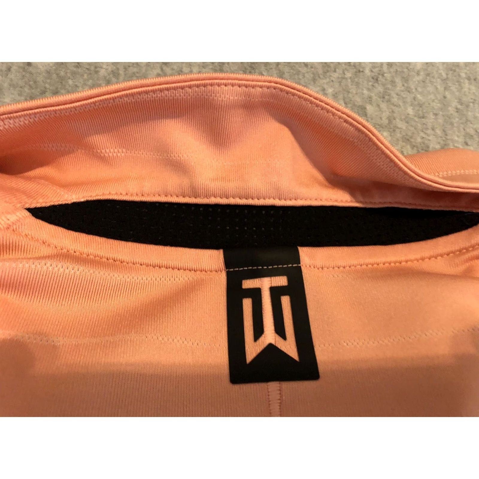 Nike Nike Tiger Woods Dri-Fit Polo Stripe Golf Shirt Mens Large Pink Size US L / EU 52-54 / 3 - 6 Thumbnail