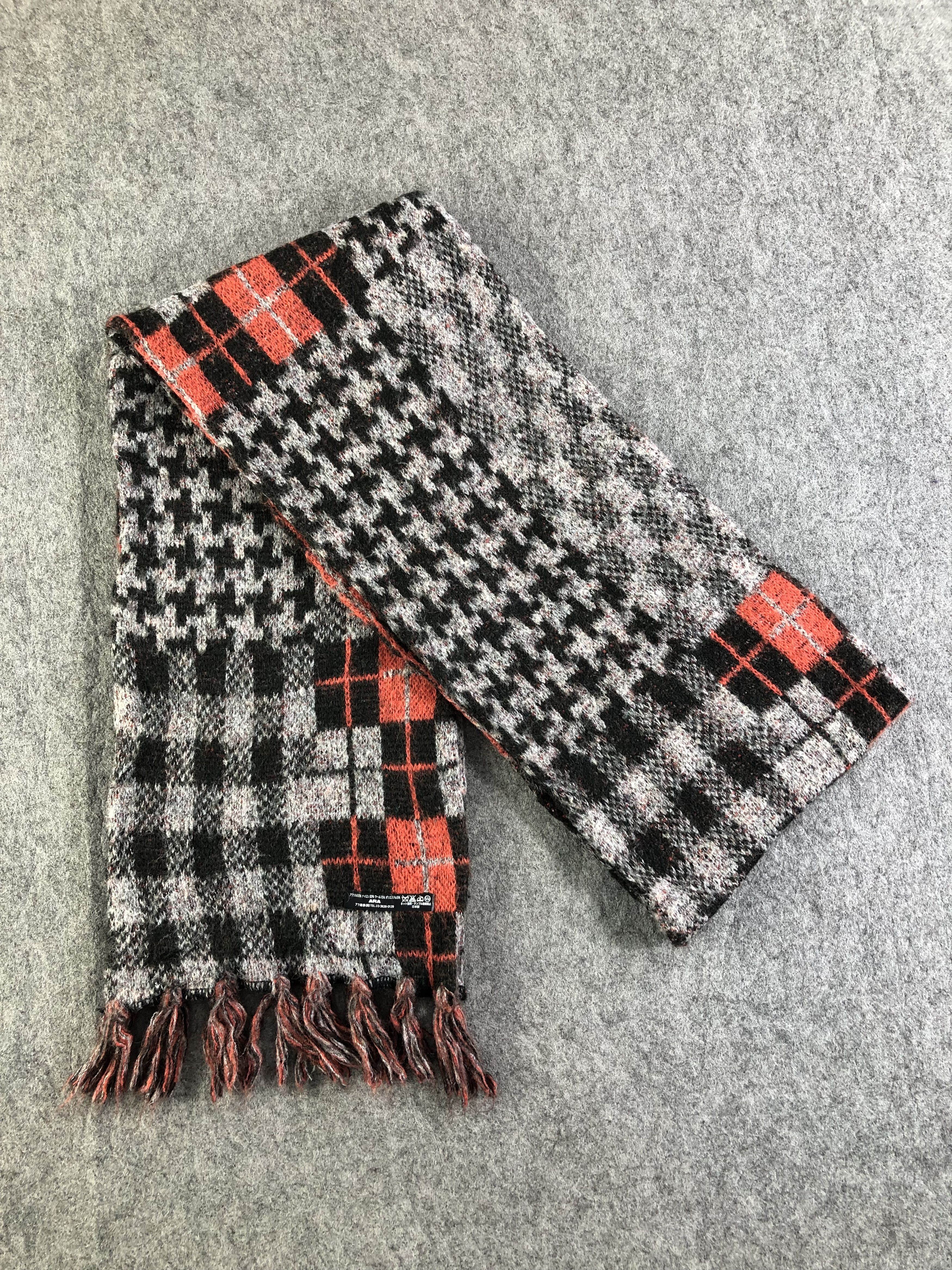 United Colors Of Benetton United Colors Of Benetton Scarf / Muffler / Neckwear Size ONE SIZE - 4 Thumbnail
