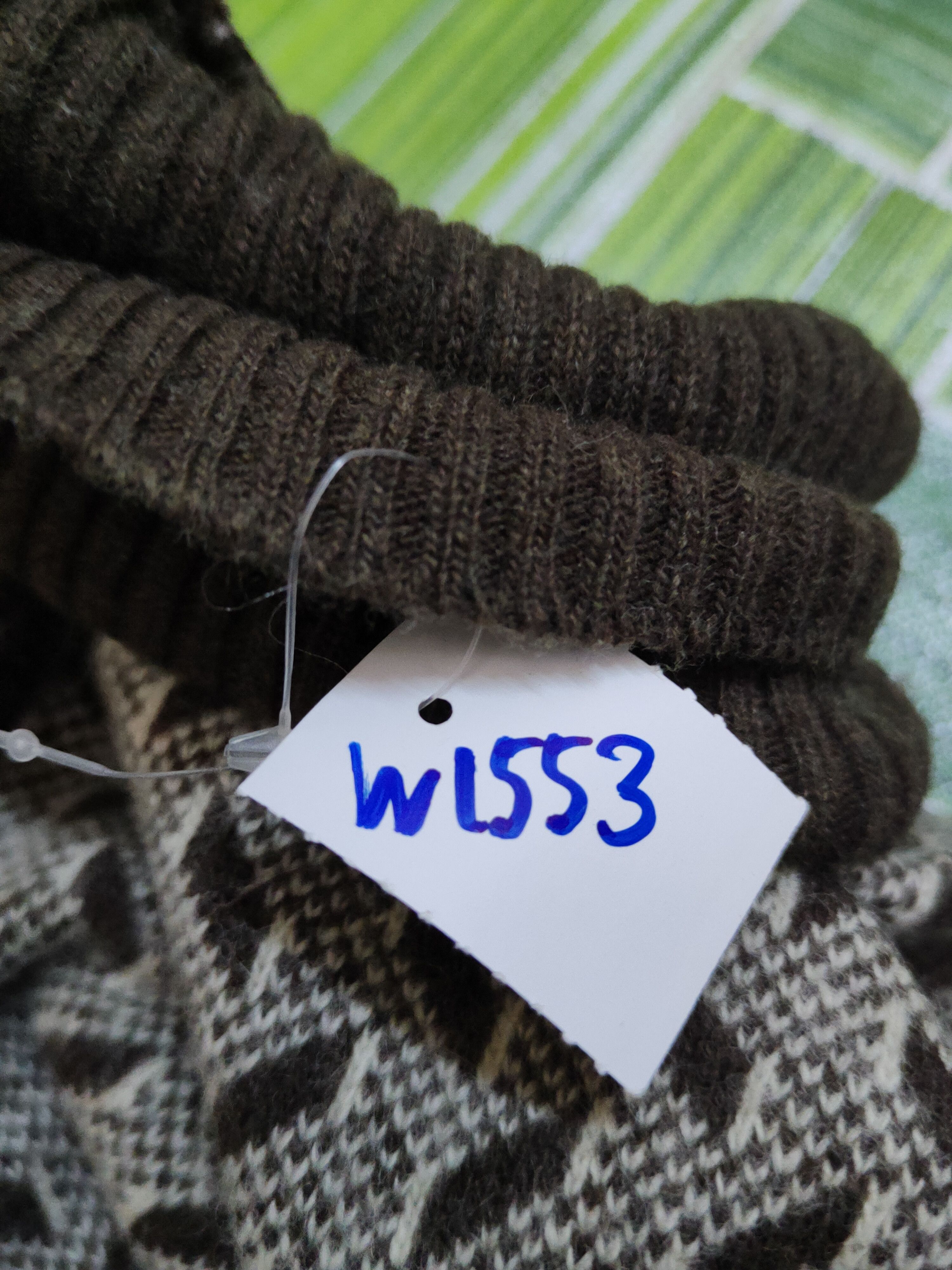 Homespun Knitwear × Japanese Brand × Vintage Cross Brown Knitwear vintage Sweatshirts #W1553 Size US S / EU 44-46 / 1 - 12 Thumbnail