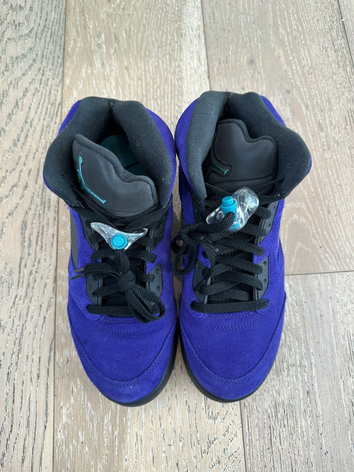 Jordan Brand Jordan 5 Retro Alternate Grape Size US 8.5 / EU 41-42 - 2 Thumbnail