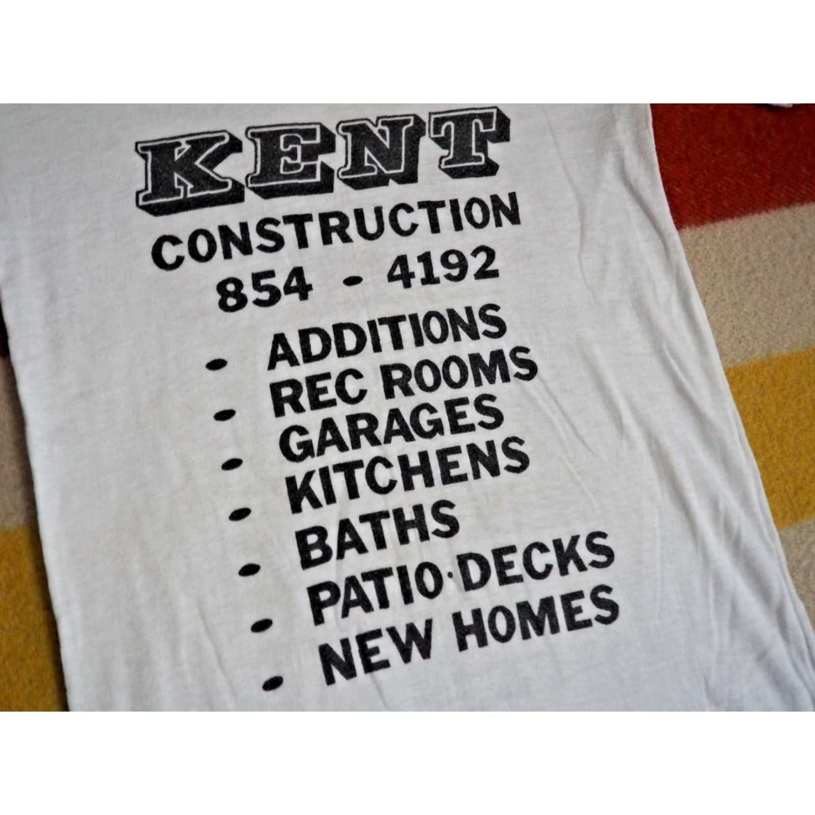 JCPenney VTG 70s Penneys 50/50 Cotton Blend White T-Shirt MT Men Short Sleeve V-Neck Graphic Tee Shirt White Penneys Vintage 1970s Mens Men’s Size US M / EU 48-50 / 2 - 4 Thumbnail