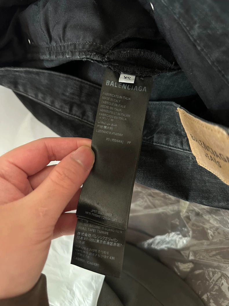 Balenciaga balenciaga size xs Flared jeans Size US 28 / EU 44 - 5 Thumbnail