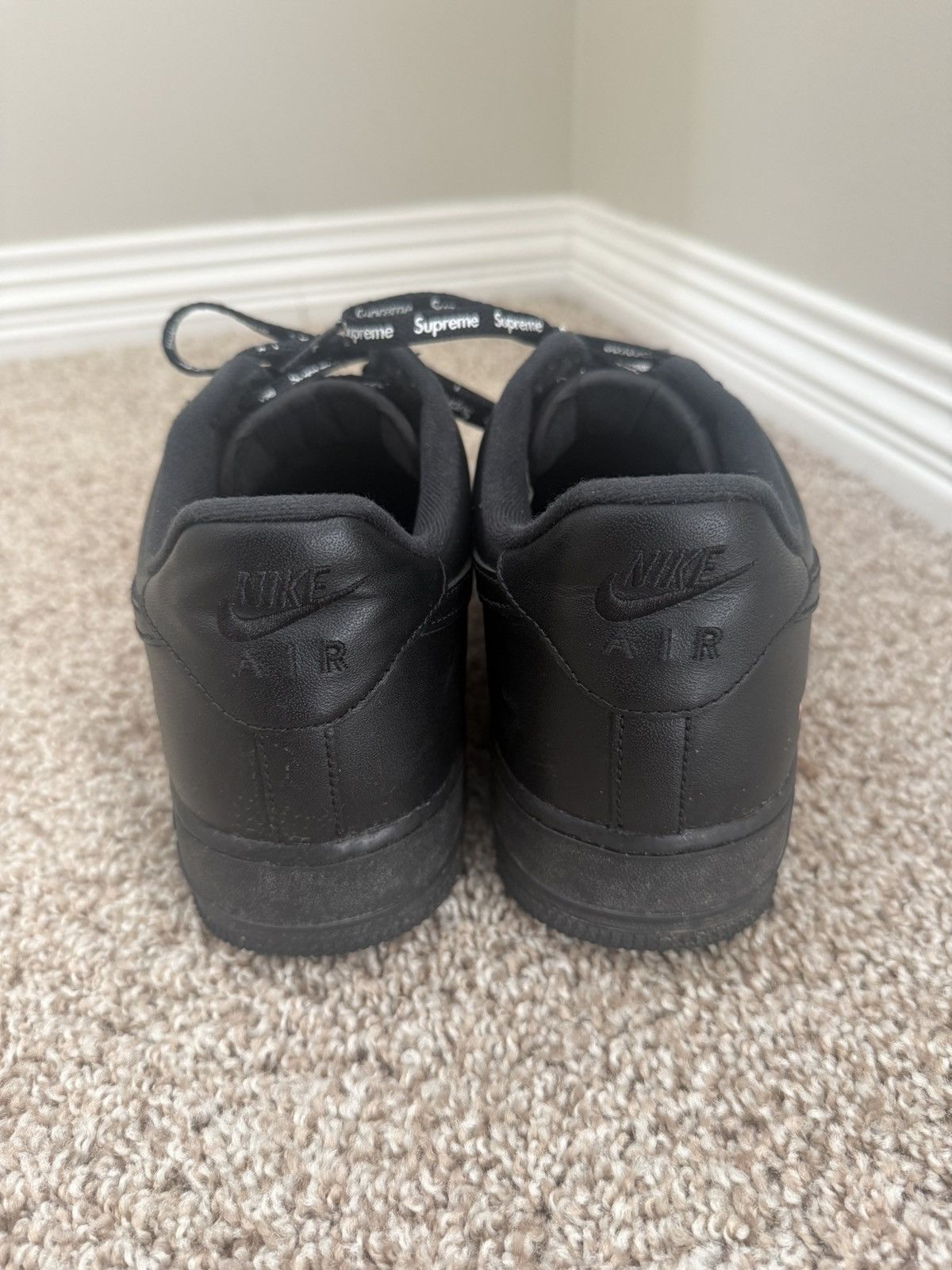 Nike × Supreme Supreme Black Air Force Ones Size US 10 / EU 43 - 4 Thumbnail