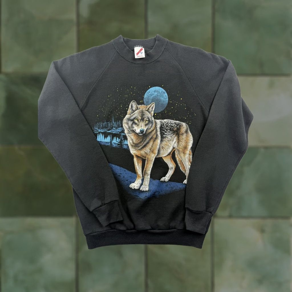 Jerzees VINTAGE Jerzees Sweatshirt Mens M Black Wolf Moon Graphic USA Shirt Size US M / EU 48-50 / 2 - 1 Thumbnail
