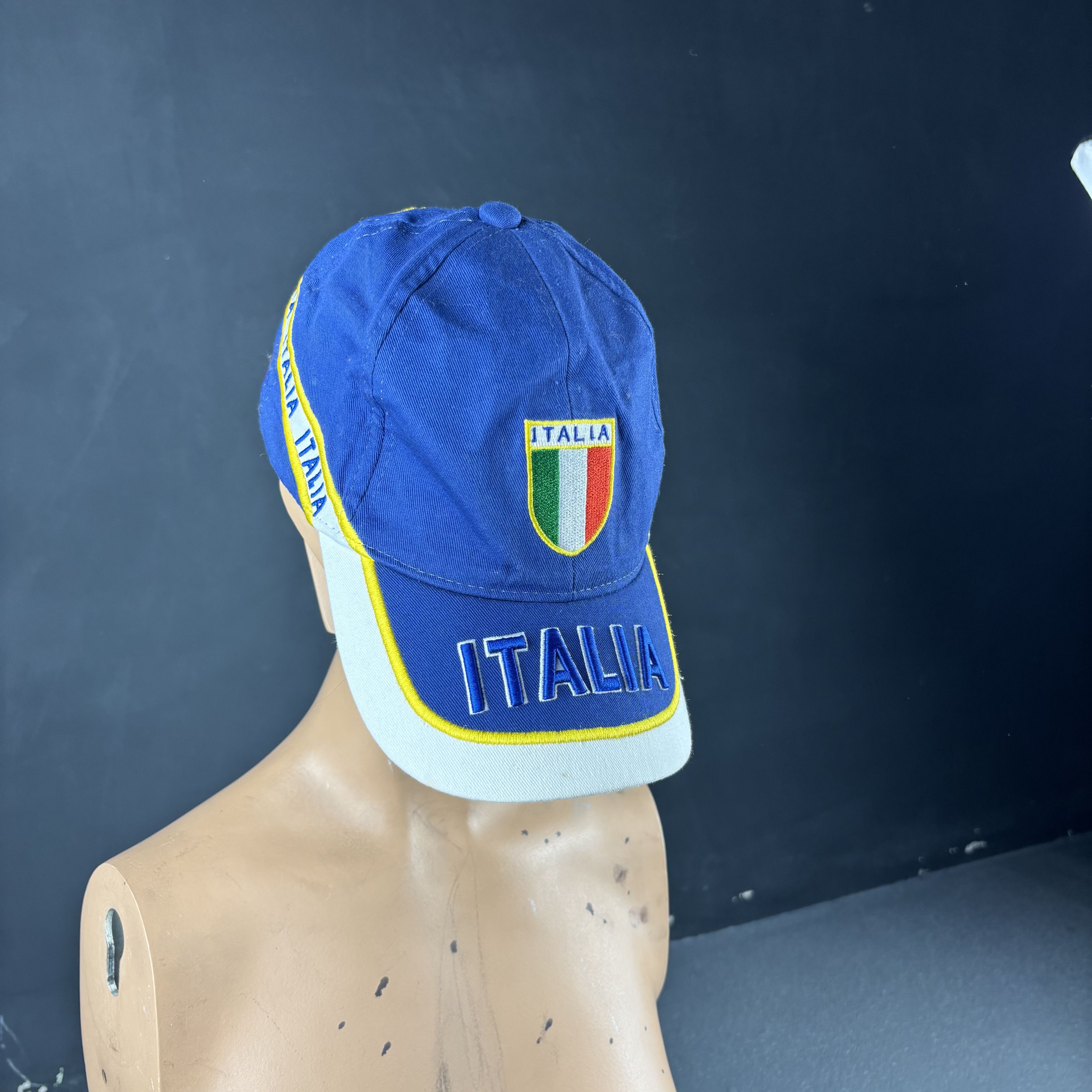 Other Italia Cap Size ONE SIZE - 1 Thumbnail