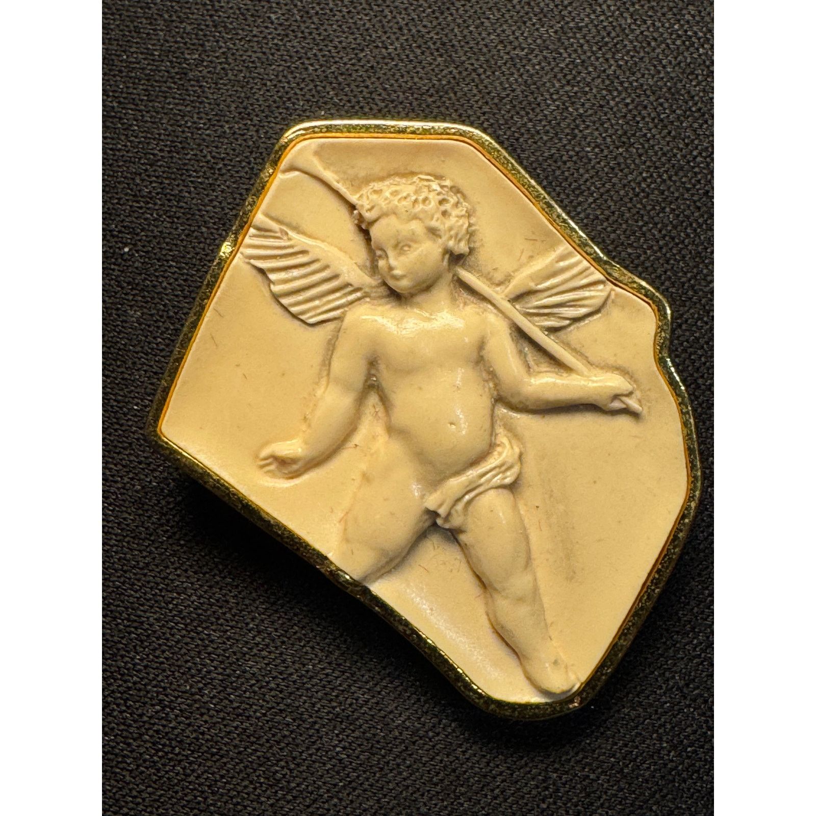 Other Vintage Cherub Cameo Vatican Library Collection Brooch Size ONE SIZE - 2 Thumbnail