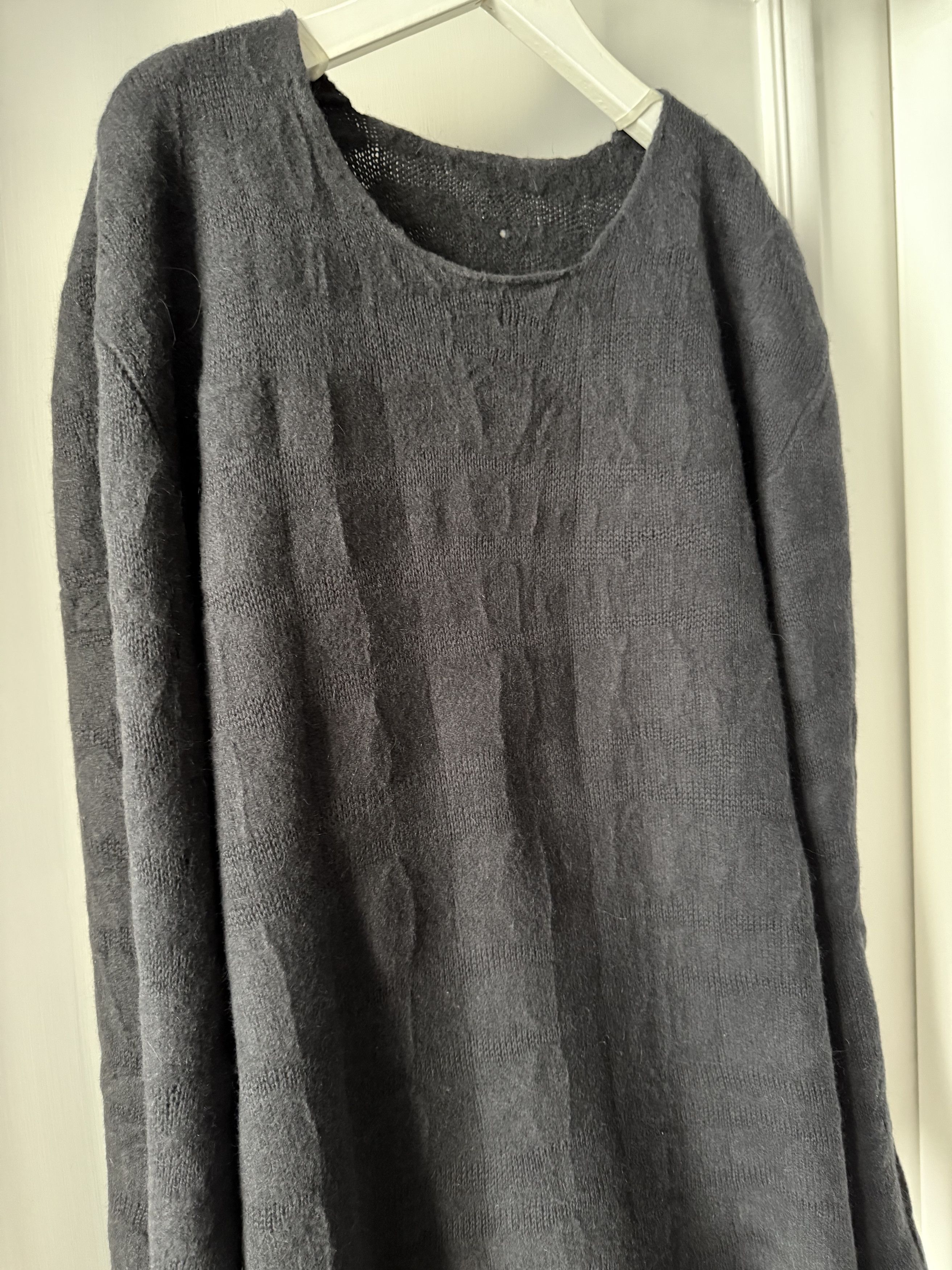 Label Under Construction LABEL UNDER CONSTRUCTION SWEATER -SIZE M Size US M / EU 48-50 / 2 - 3 Thumbnail
