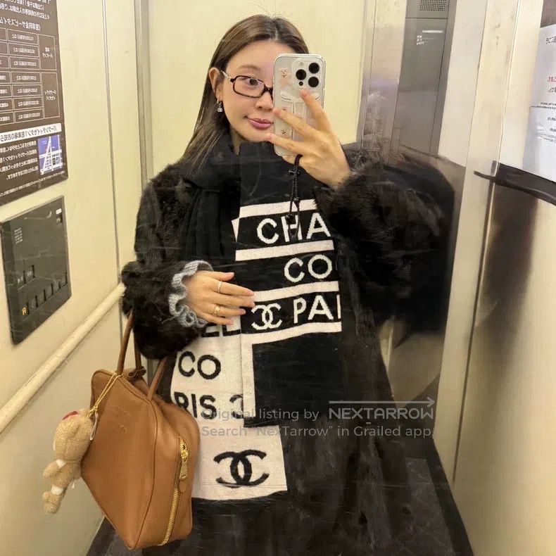 Chanel Chanel 24a double-sided slogan cashmere scarf Size ONE SIZE - 8 Thumbnail
