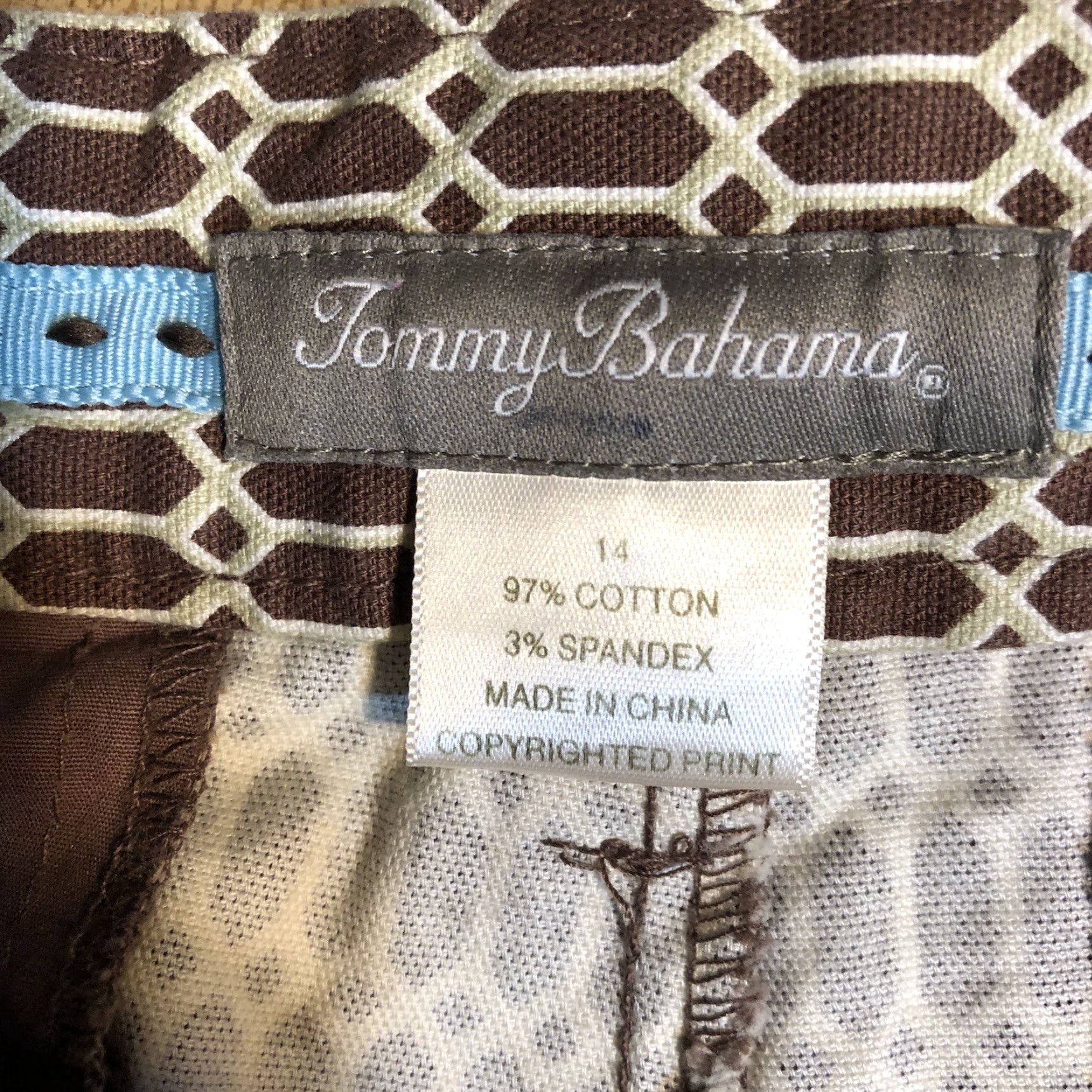 Tommy Bahama Tommy Bahama Capri Pants Womens 14 Regular Brown Geometric Capri Pants Capri Brown Geometric 14 Womens Mens? Size 36" / US 14 / IT 50 - 5 Thumbnail