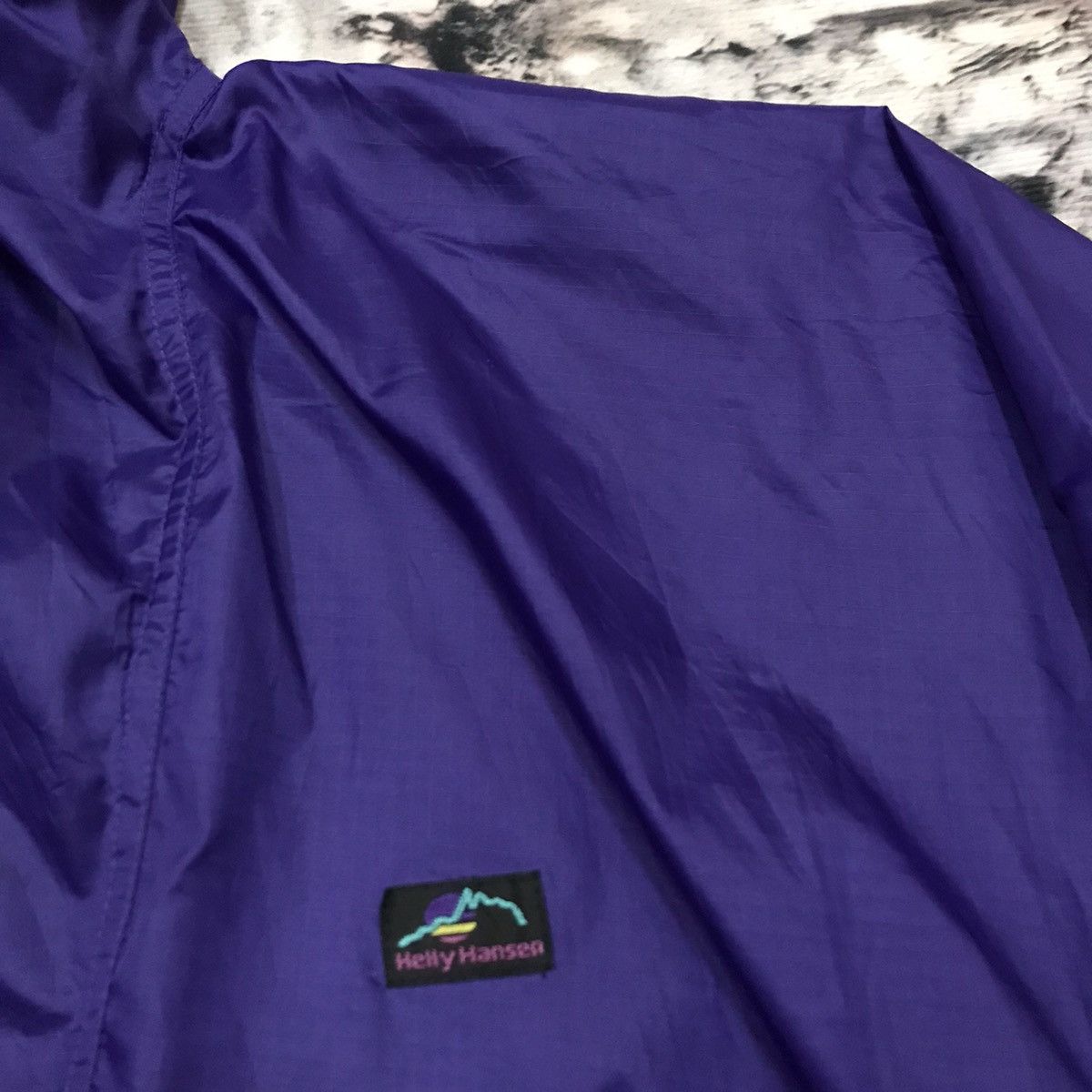 Helly Hansen Vintage Helly Hansen Small logo Windbreaker Jacket Size US XL / EU 56 / 4 - 4 Thumbnail