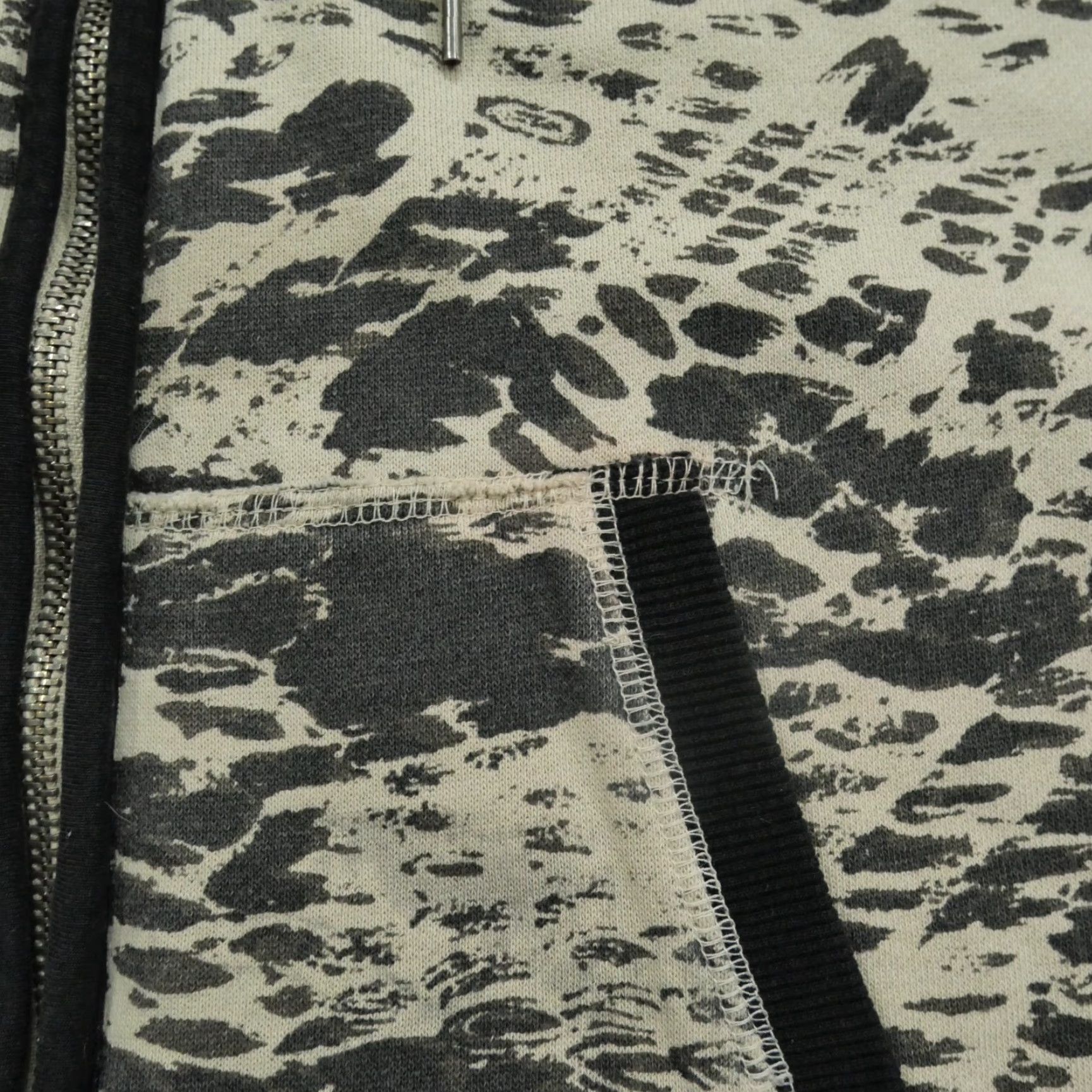 Hurley Hurley Hoodie Womens XL Black Tan Snake Print Animal Full Zip Sherpa Lined Size XL / US 12-14 / IT 48-50 - 4 Thumbnail