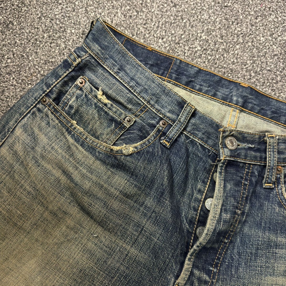 Levi's Vintage 2005 Levis 501 Distressed Denim W32 Size US 32 / EU 48 - 11 Thumbnail