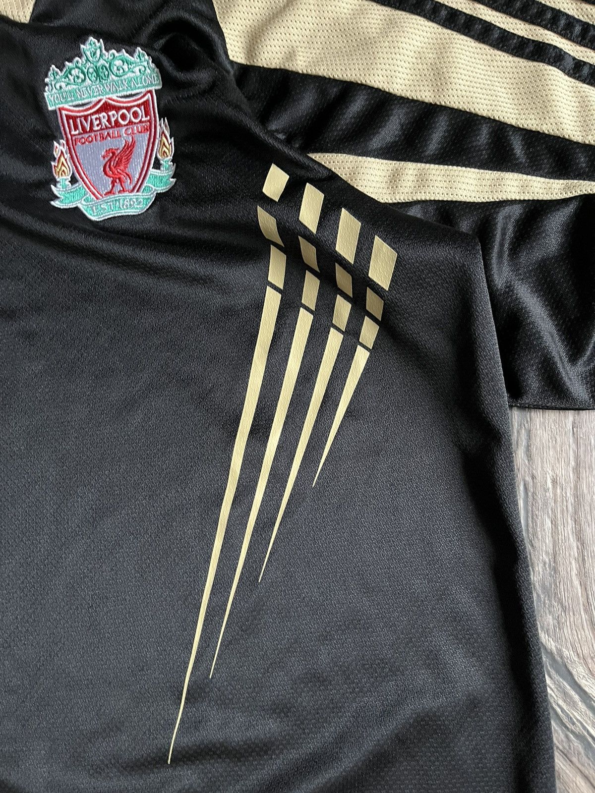 Adidas × Vintage Vintage Adidas Liverpool 2008/2009 Pre Match Training Jersey Size US M / EU 48-50 / 2 - 6 Thumbnail