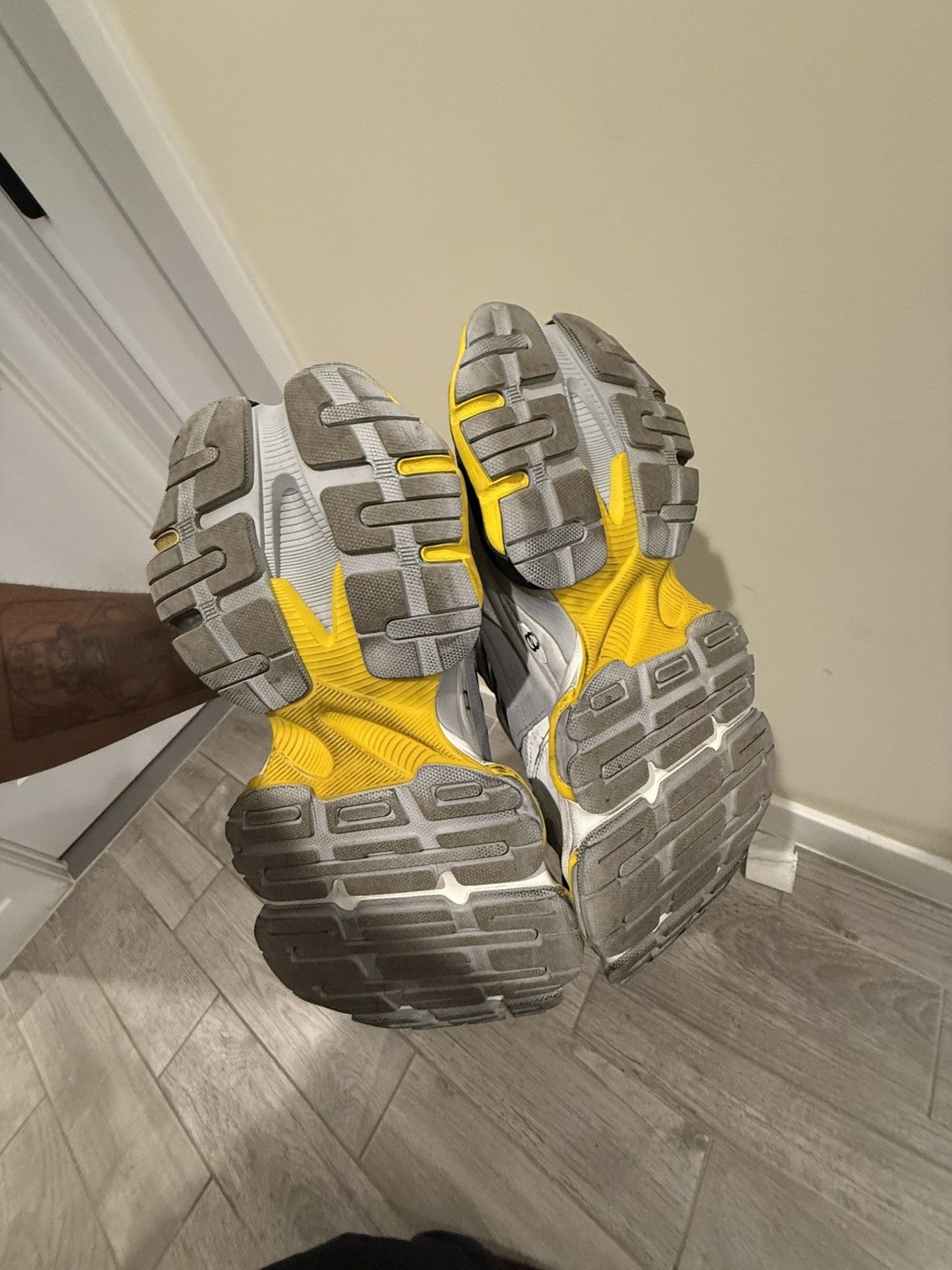 Balenciaga CARGO SNEAKERS - GREY/ WHITE/ YELLOW Size US 11 / EU 44 - 7 Thumbnail