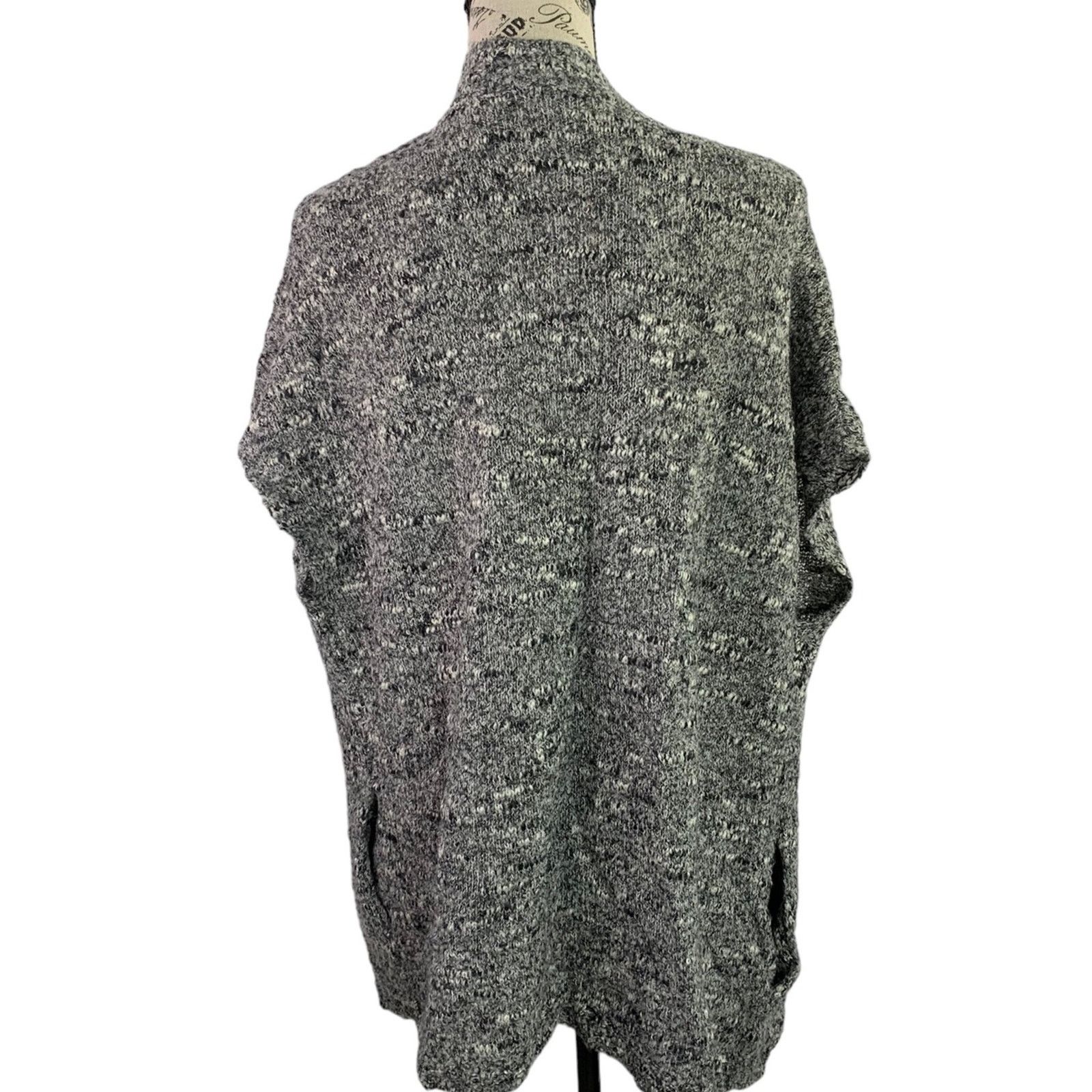 Tommy Bahama Tommy Bahama Women's Size Small Cardigan Sweater Wool Blend Size S / US 4 / IT 40 - 8 Thumbnail