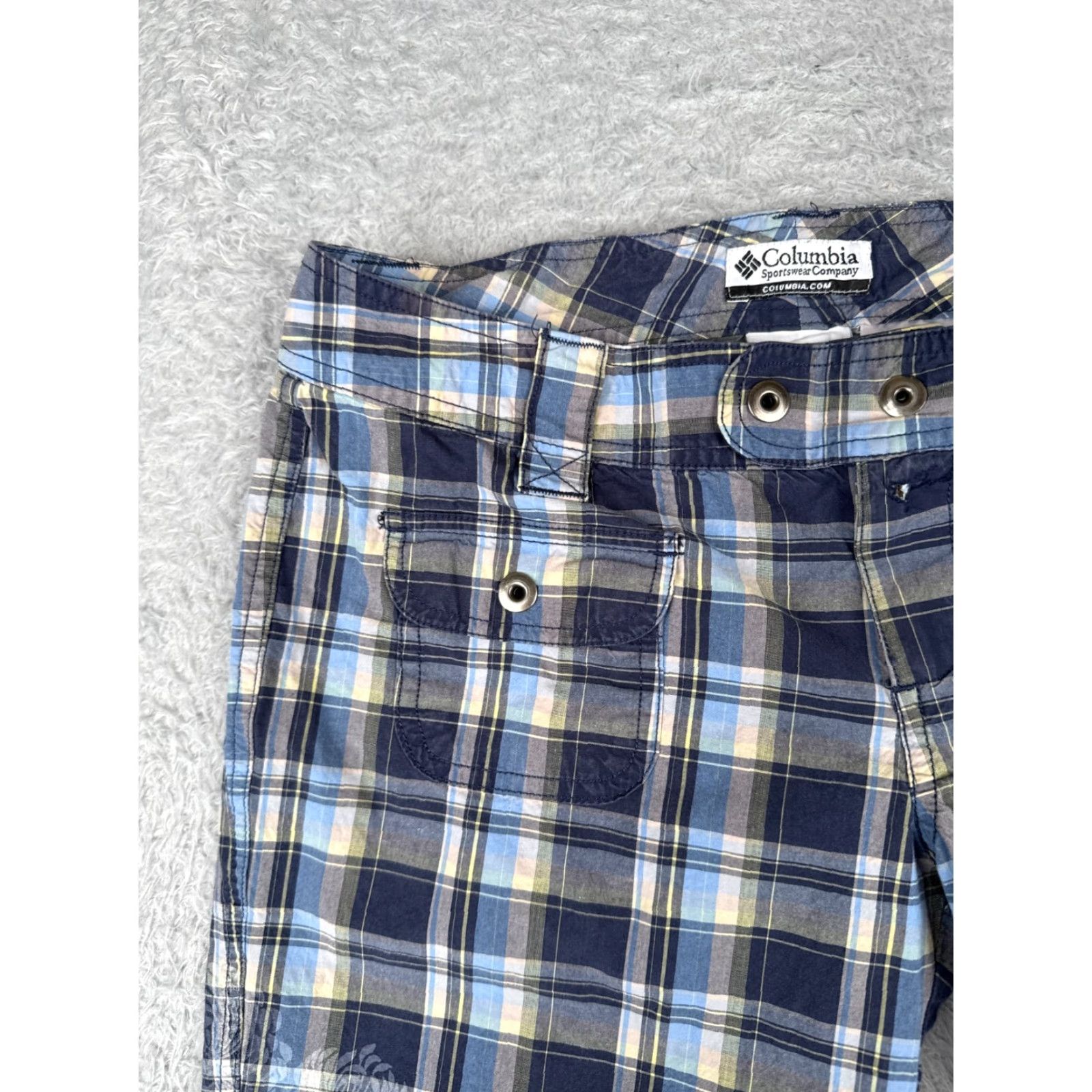 Vintage Columbia Womens Shorts 4 Blue Floral Plaid Chino Cotton Blend Activewear Casual Travel 29x10 Size 27" / US 4 / IT 40 - 5 Thumbnail
