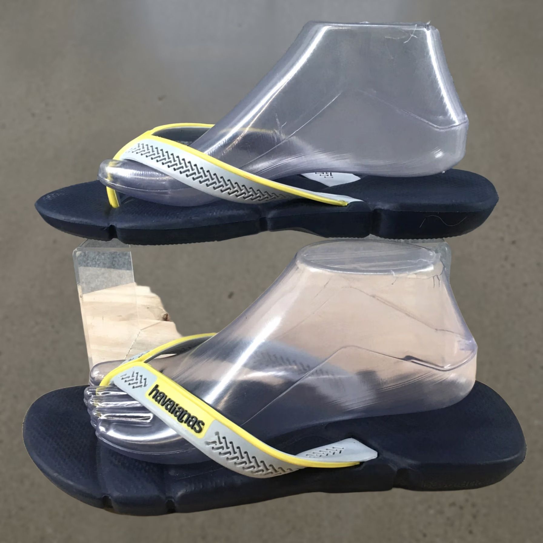Vintage Havaianas Sandals Womens 41 Casual Flip Flop Flats Comfort Blue Slip On Low Top Mens Women? Size L / US 10 / IT 46 - 1 Thumbnail