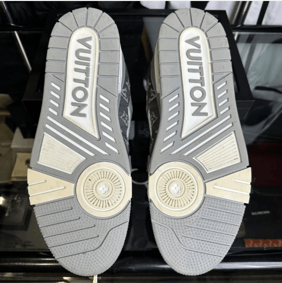 Louis Vuitton Louis Vuitton low-top shoes 43.5EU Size US 10.5 / EU 43-44 - 4 Thumbnail