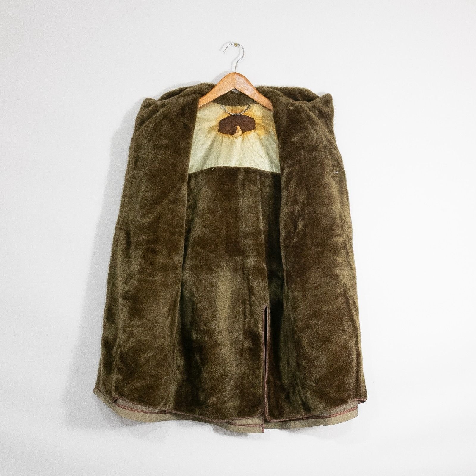 Woolrich Woolen Mills Vintage Woolrich Faux Fur Lined Overcoat Jacket Mens 40 Size US L / EU 52-54 / 3 - 5 Thumbnail