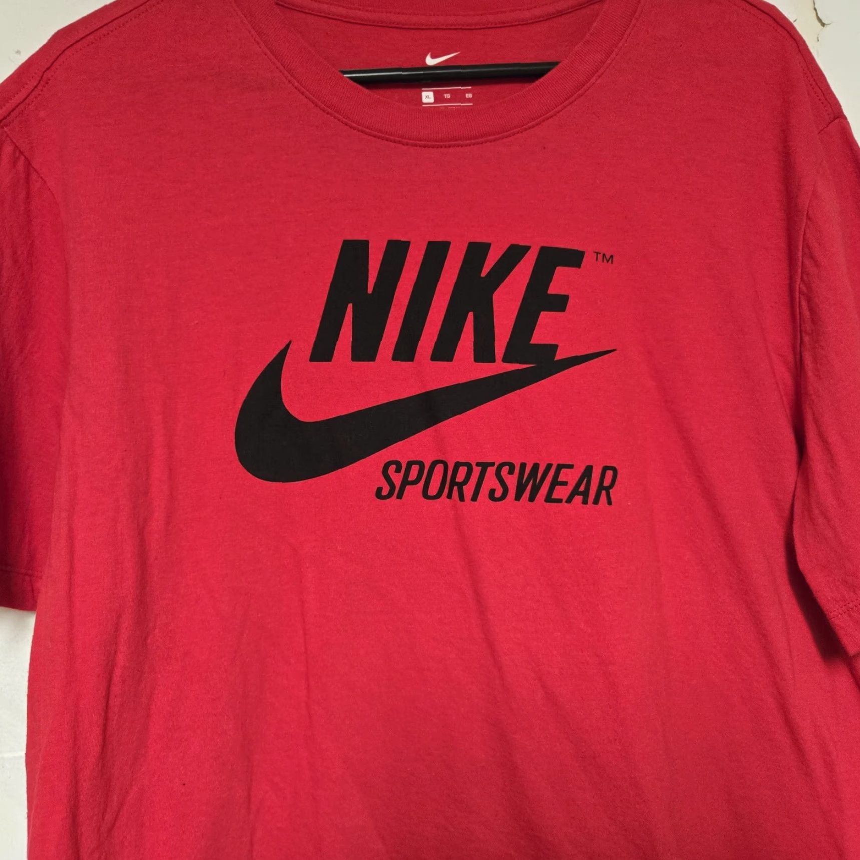 Nike Nike Mens XL Red Short Sleeve Shirt Swoosh Sportswear T-Shirt Jersey Cotton Crew Neck Logo Athletic Vintage: No Size US XL / EU 56 / 4 - 3 Thumbnail